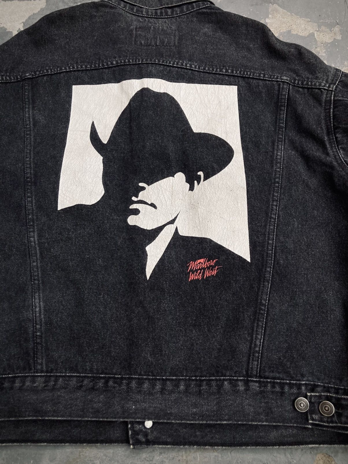 Marlboro Vintage Marlboro Man Denim Trucker Jacket Size US XL / EU 56 / 4 - 14 Thumbnail