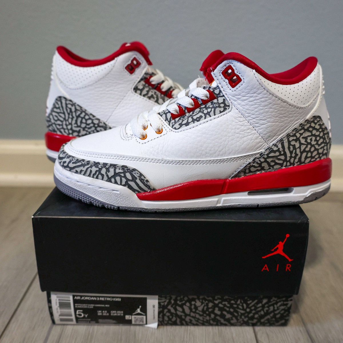 Jordan Brand Air Jordan 3 “Cardinal Red” GS Size 5 Size US 5 / EU 37 - 1 Thumbnail