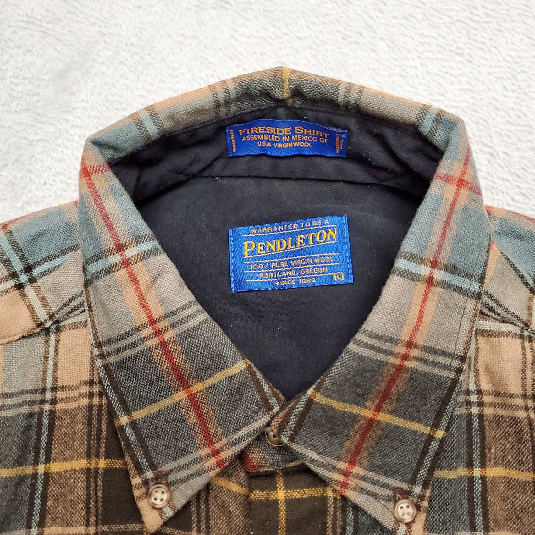 Pendleton VINTAGE Pendleton Shirt Mens Large Blue Plaid Fireside 100% Pure Virgin Wool Cabincore Size US L / EU 52-54 / 3 - 4 Thumbnail