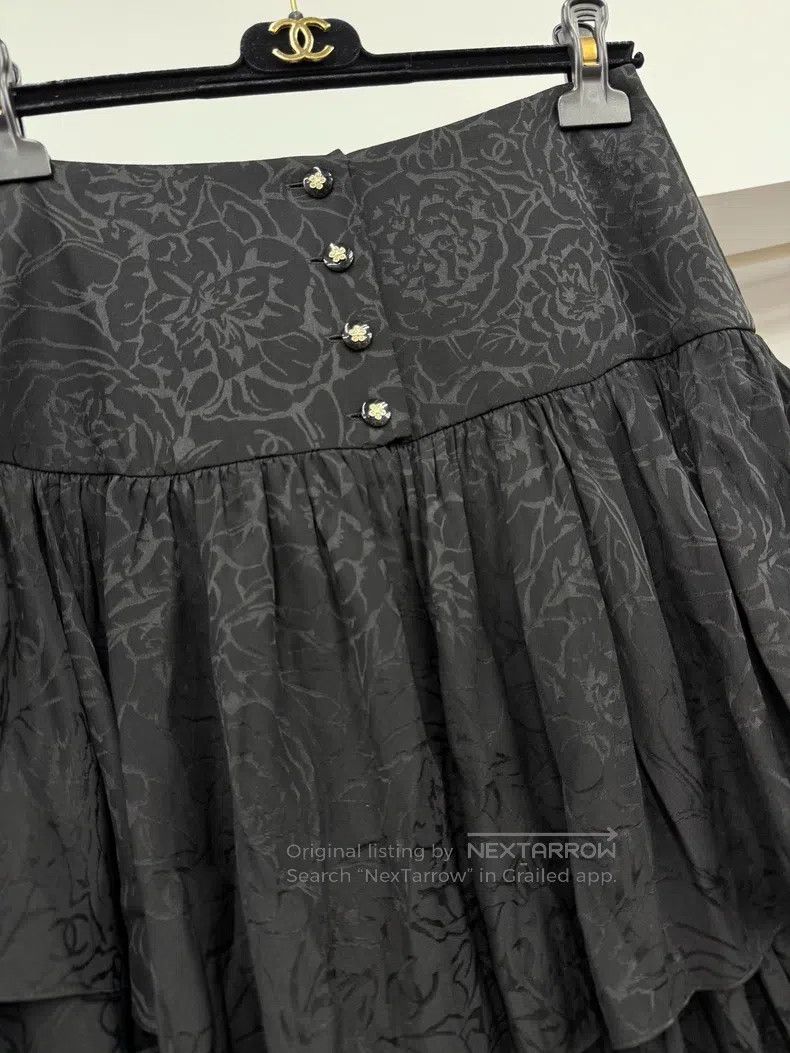 Chanel Chanel Heavy industry cake lotus leaf double C dark patter Size 25" / US 0 / IT 36 - 2 Thumbnail