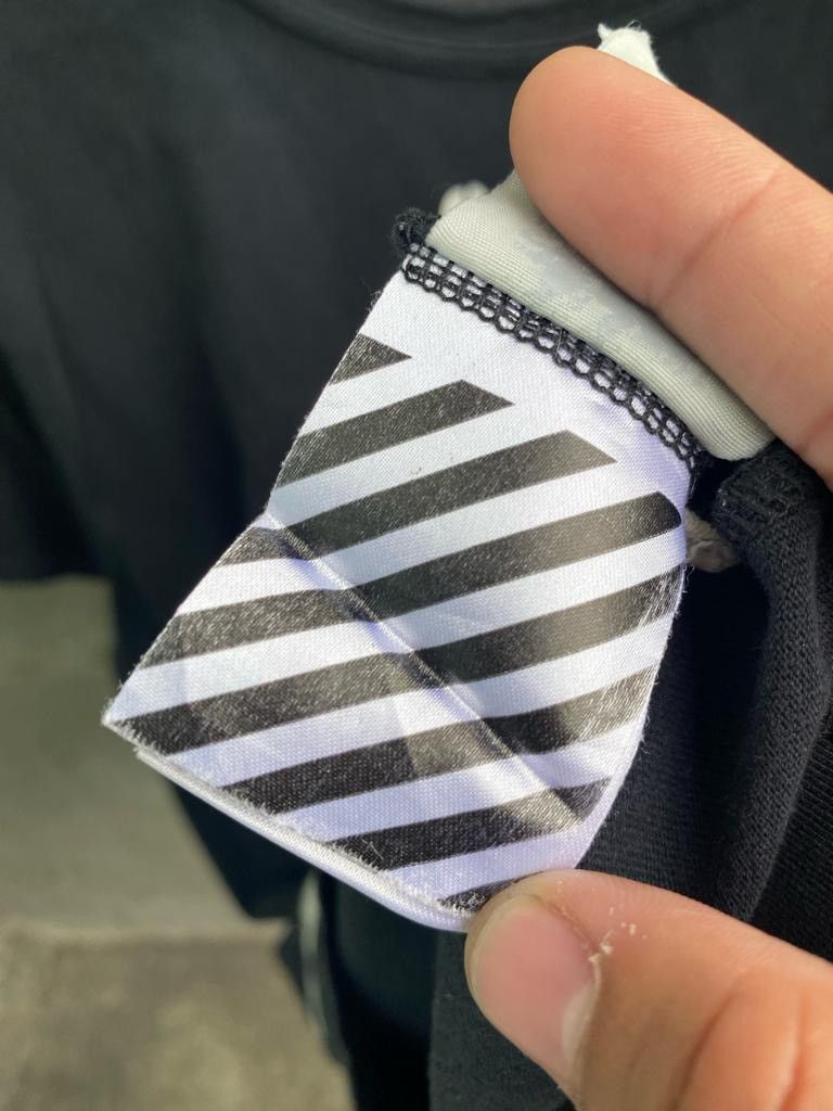 Off-White SS17 Mirror Spray Paint Tee Size US S / EU 44-46 / 1 - 9 Thumbnail
