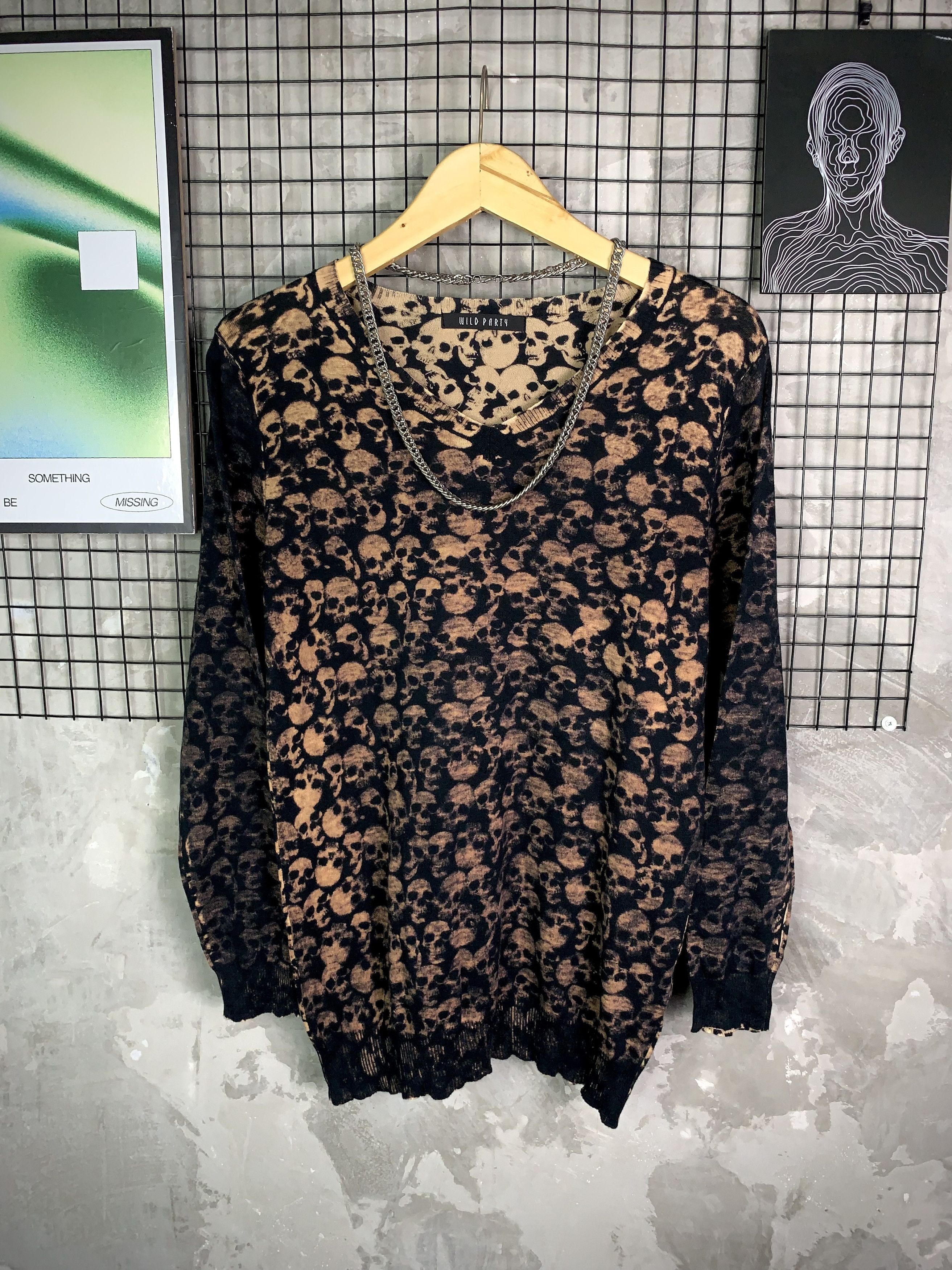 Hysteric Glamour Y2K Grunge Punk Wild Party Skull Pattern V-neck LS Size US M / EU 48-50 / 2 - 1 Thumbnail