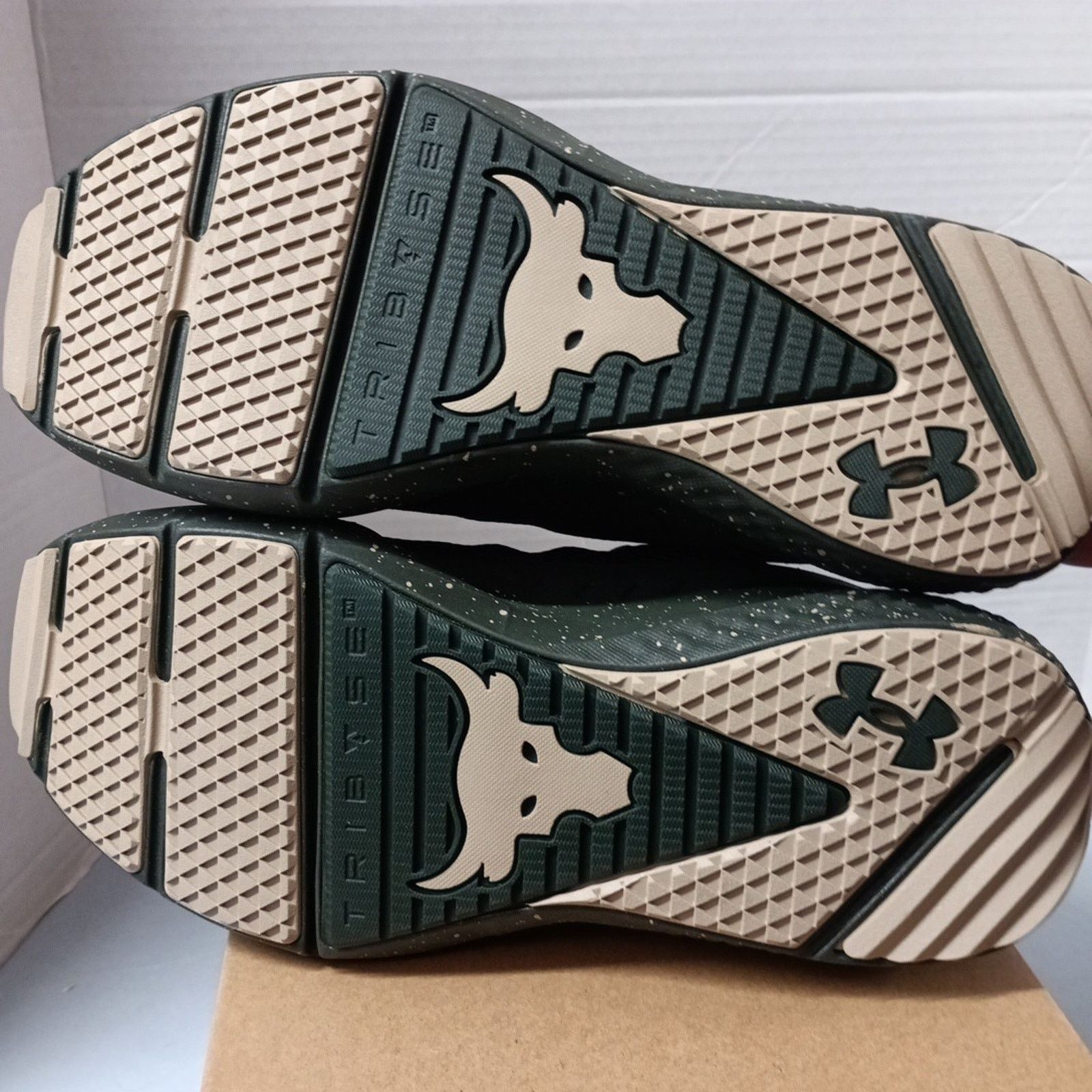 Under Armour Under Armour Project Rock BSR 5 Shoes Men 9.5 Green Sneakers Size US 9.5 / EU 42-43 - 8 Thumbnail