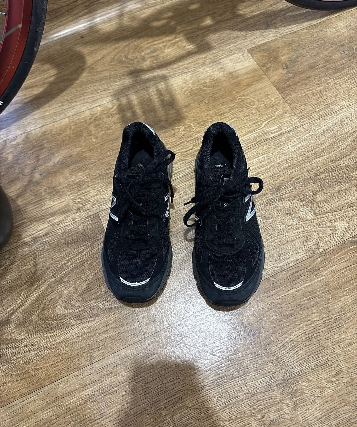 New Balance NEW BALANCE 990v4 WMNS BLACK SNEAKERS SHOES Size US 8 / IT 38 - 2 Thumbnail