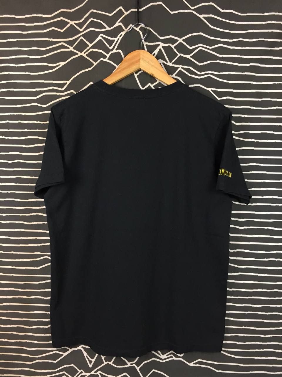 Japanese Brand Final Fantasy XIV Carbuncle No Pets Allowed Promo Tee Size US M / EU 48-50 / 2 - 5 Thumbnail