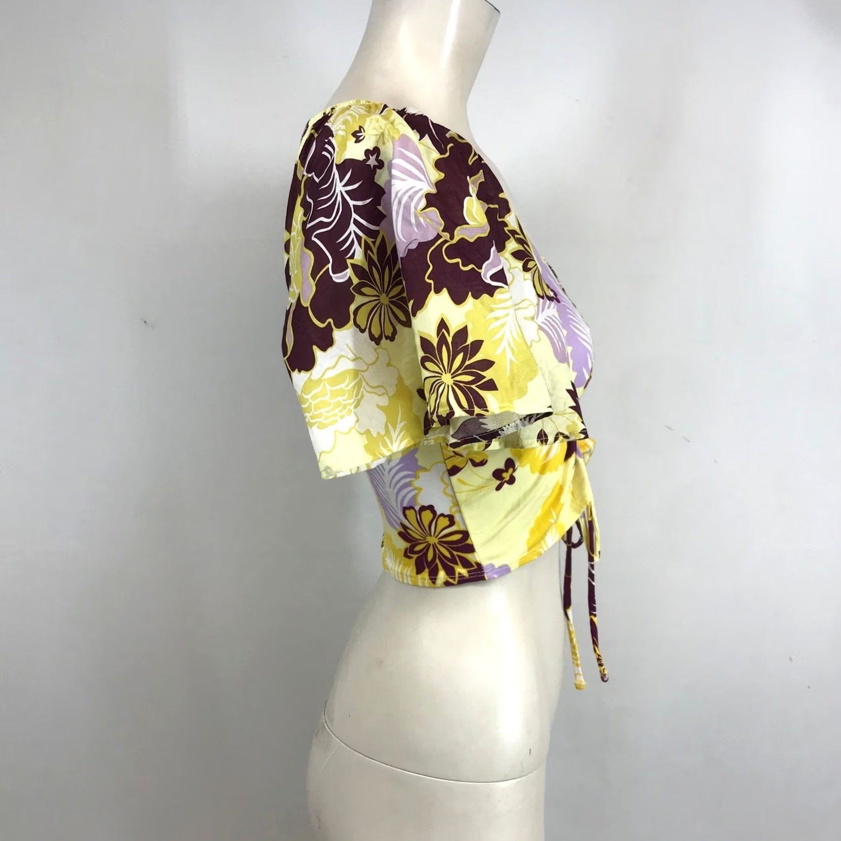 Anthropologie Maeve Anthropologie Yellow Floral Ruched Drawstring Crop Top PXS Adult Womens Size XS / US 0-2 / IT 36-38 - 4 Thumbnail