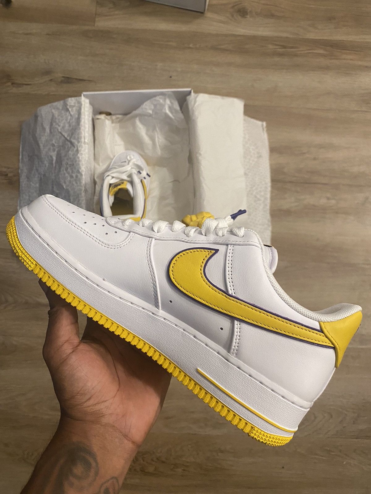 Nike Nike Air Force 1 Low Retro Qs “Kobe Bryant Lakers Home” Size US 9.5 / EU 42-43 - 5 Thumbnail