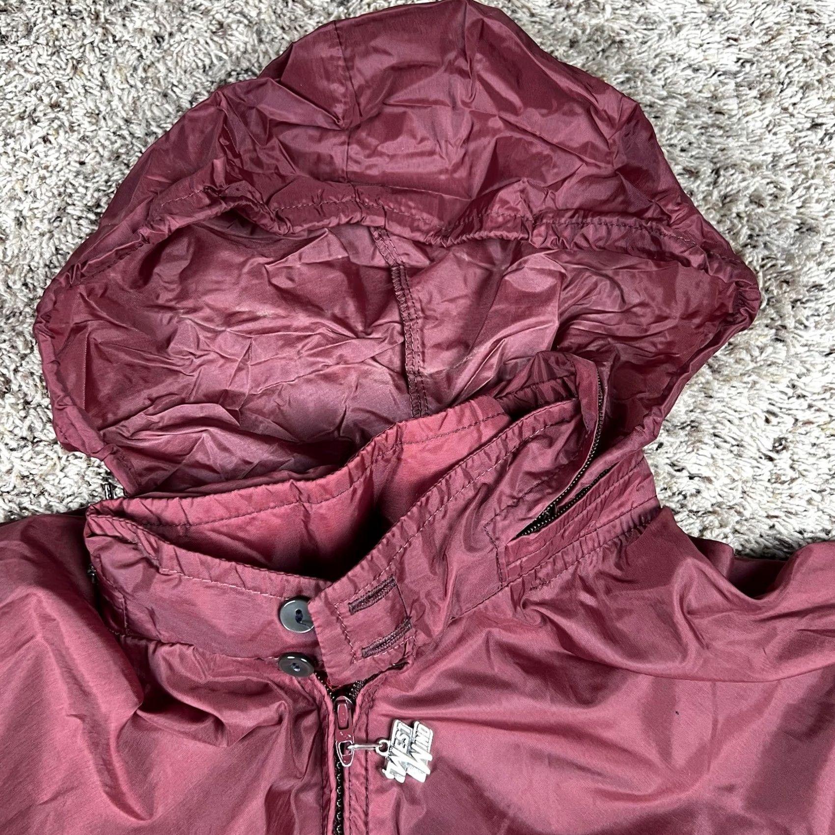 Vintage VINTAGE WestWind Windbreaker Jacket XL Burgundy Hooded Pockets Mens 90s Lightweight Zip Size US XL / EU 56 / 4 - 6 Thumbnail