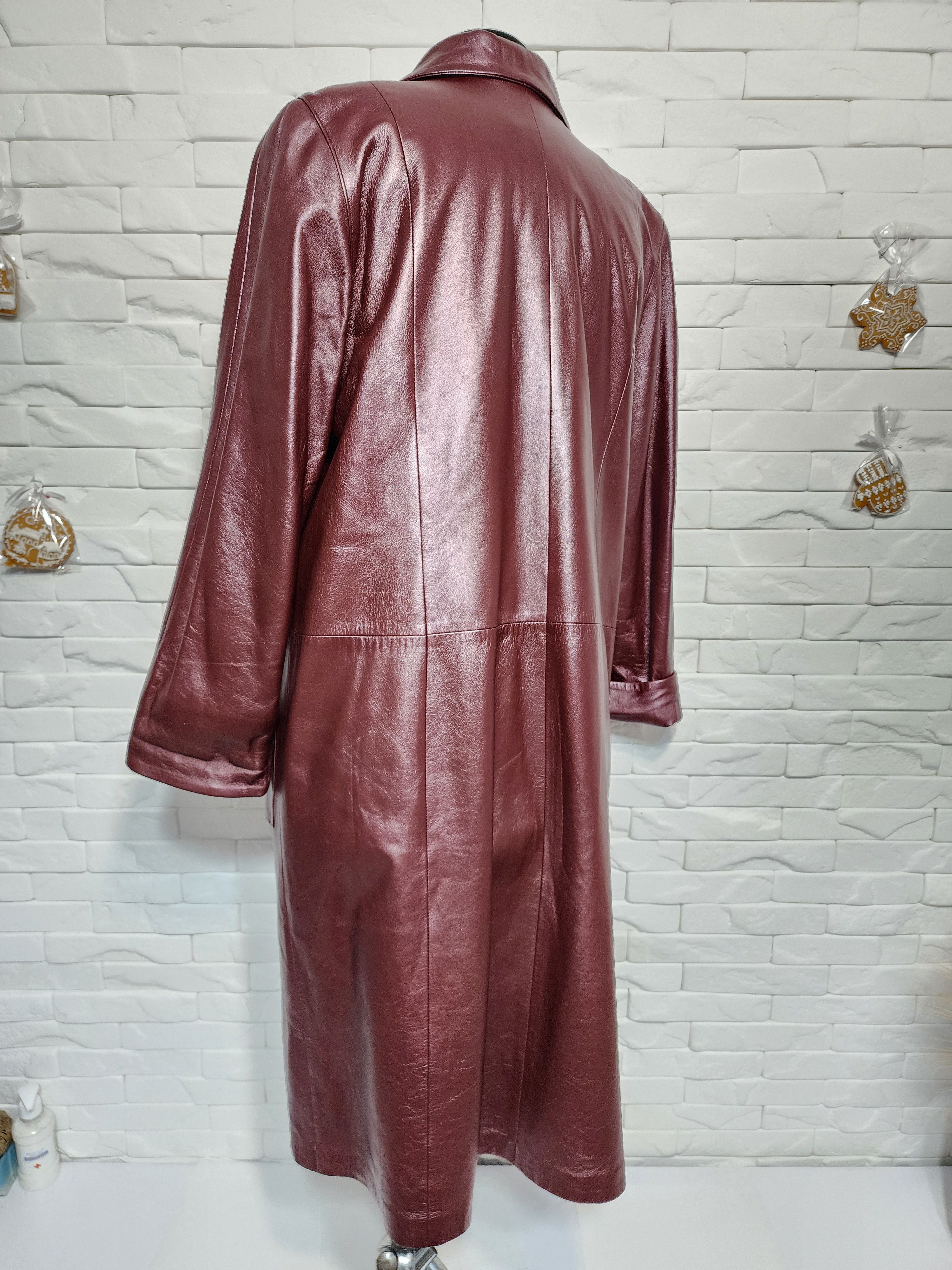 Uniqlo Burgundy Leather Raincoat: Women's Long Leather Jacket Size 3XL / US 20-22 - 6 Thumbnail