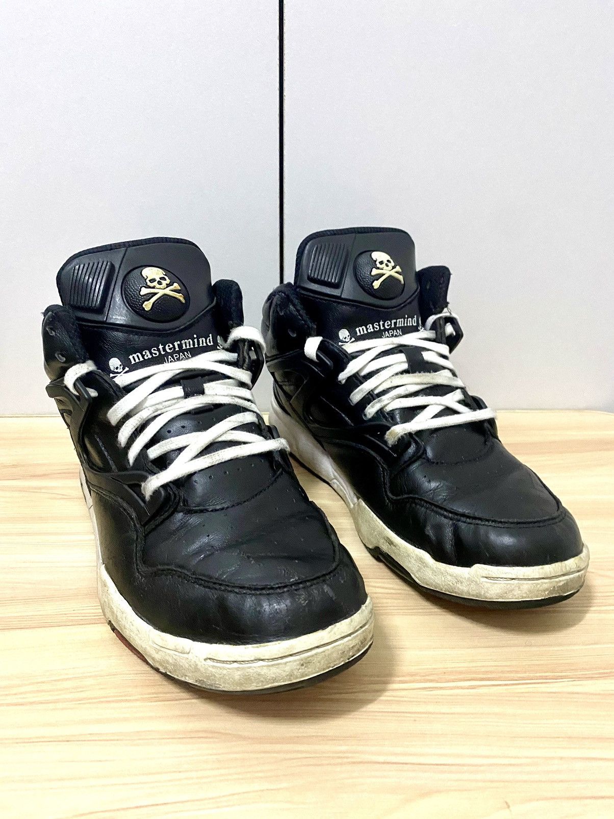 Mastermind Japan 2016 Reebok Pump Omni Lite Collab Mastermind Japan Size US 7 / EU 40 - 2 Thumbnail