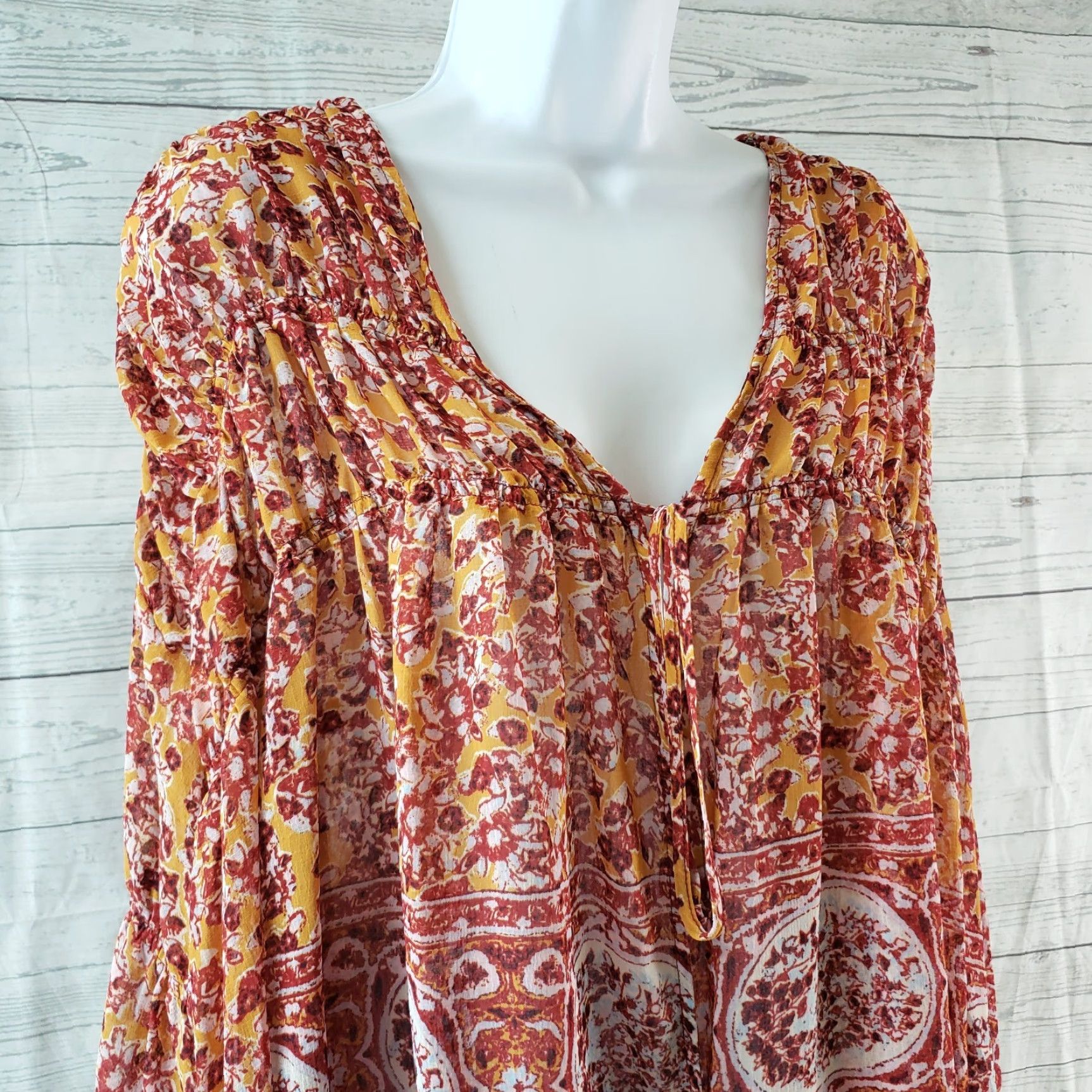 Free People Free People Womens Lorraine Tiered Kimono Top Sz Small Red Floral Shirt Womens Small Red Kimono 90s? Size S / US 4 / IT 40 - 2 Thumbnail