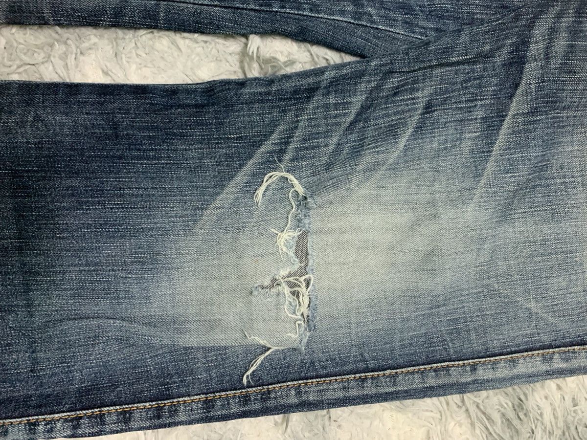 Edwin × Japanese Brand 90s EDWIN BLUE TRIP BAGGY STYLE DISTRESSED PANT Size US 36 / EU 52 - 5 Thumbnail