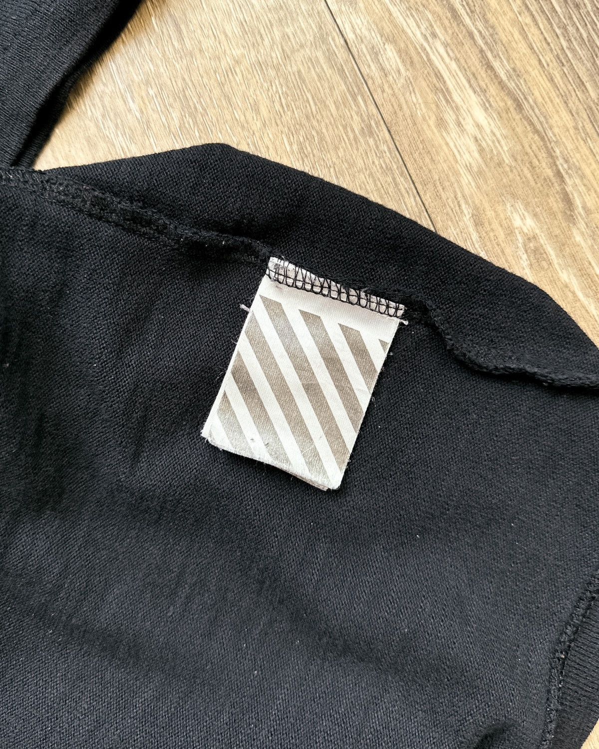Off-White Off White Waves T Shirt Black Men’s S Virgil Abloh Archive Size US S / EU 44-46 / 1 - 4 Thumbnail