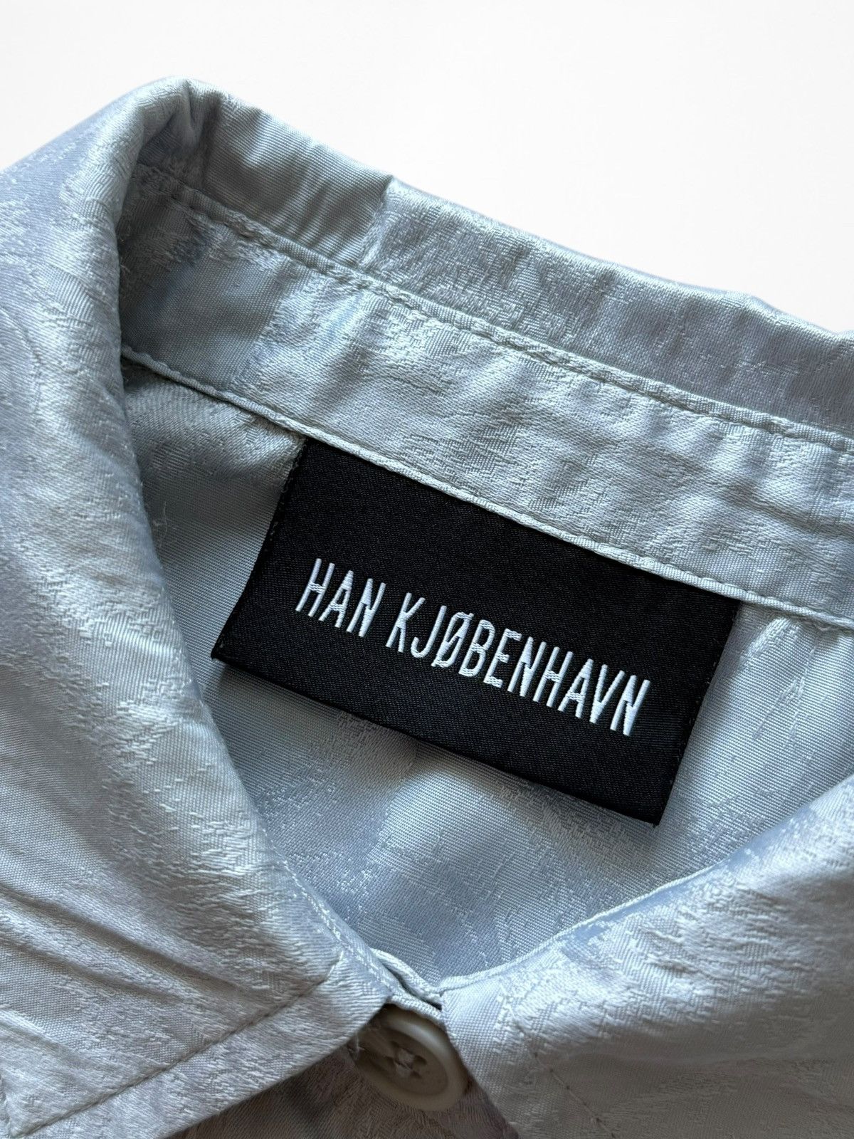 Han Kjobenhavn HAN KJOBENHAVN Alien-print Satin Bowling ls oversized Shirt Size US S / EU 44-46 / 1 - 3 Thumbnail