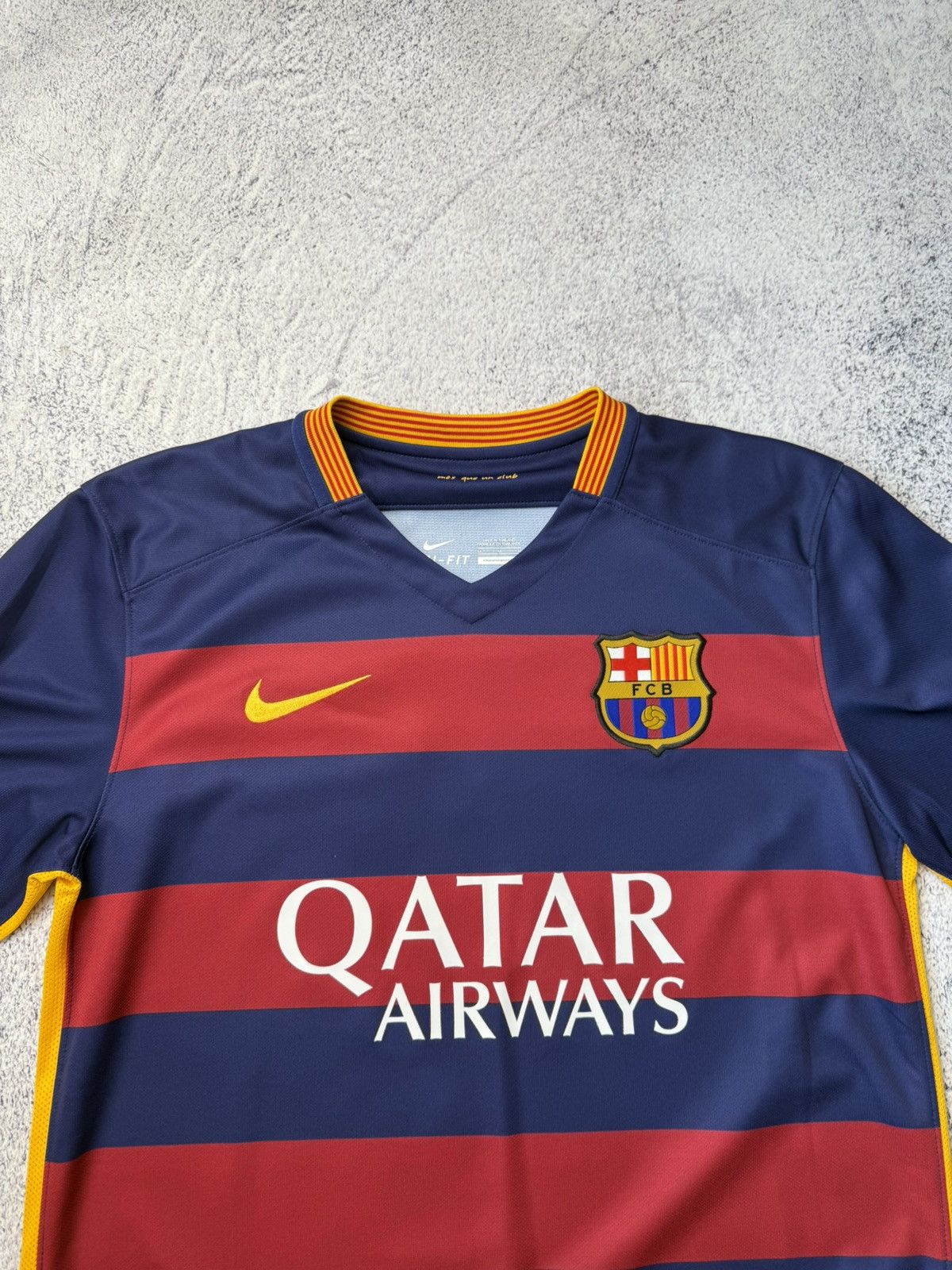 FC BARCELONA SPAIN 2016 HOME FOOTBALL SHIRT JERSEY #10 Messi