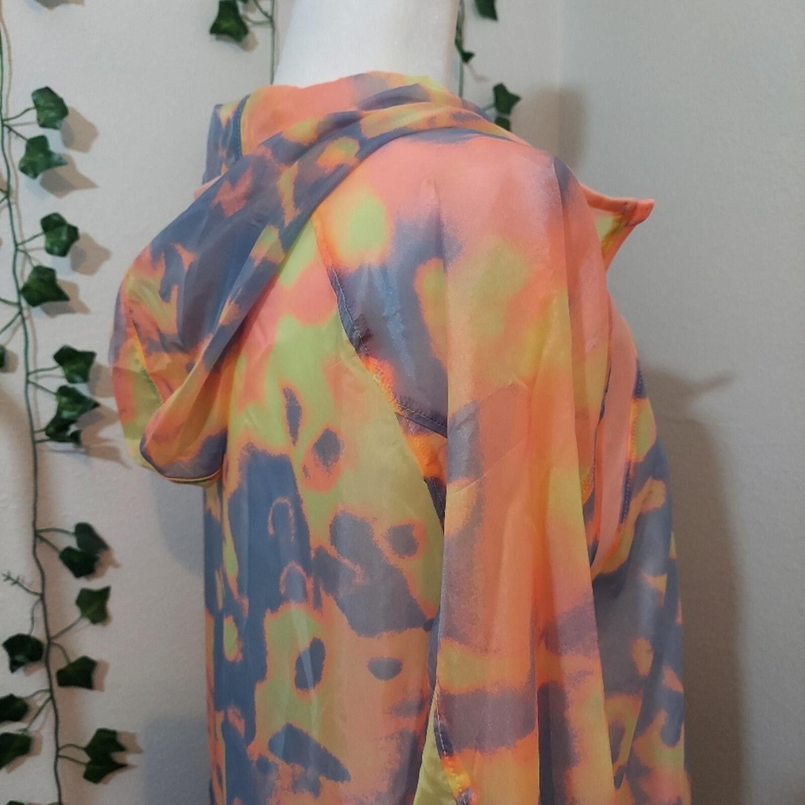 Under Armour Under Armour Neon Multi-Color Lightweight Hooded Pullover Size M / US 6-8 / IT 42-44 - 7 Thumbnail
