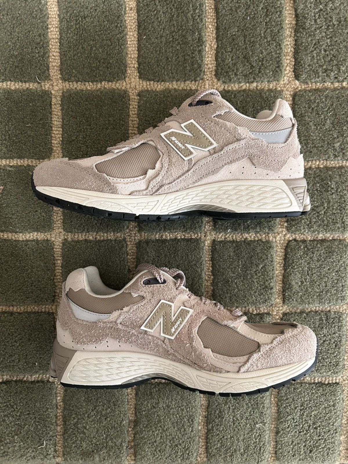 New Balance New Balance 2002R Protection Pack Size US 8 / EU 41 - 2 Thumbnail