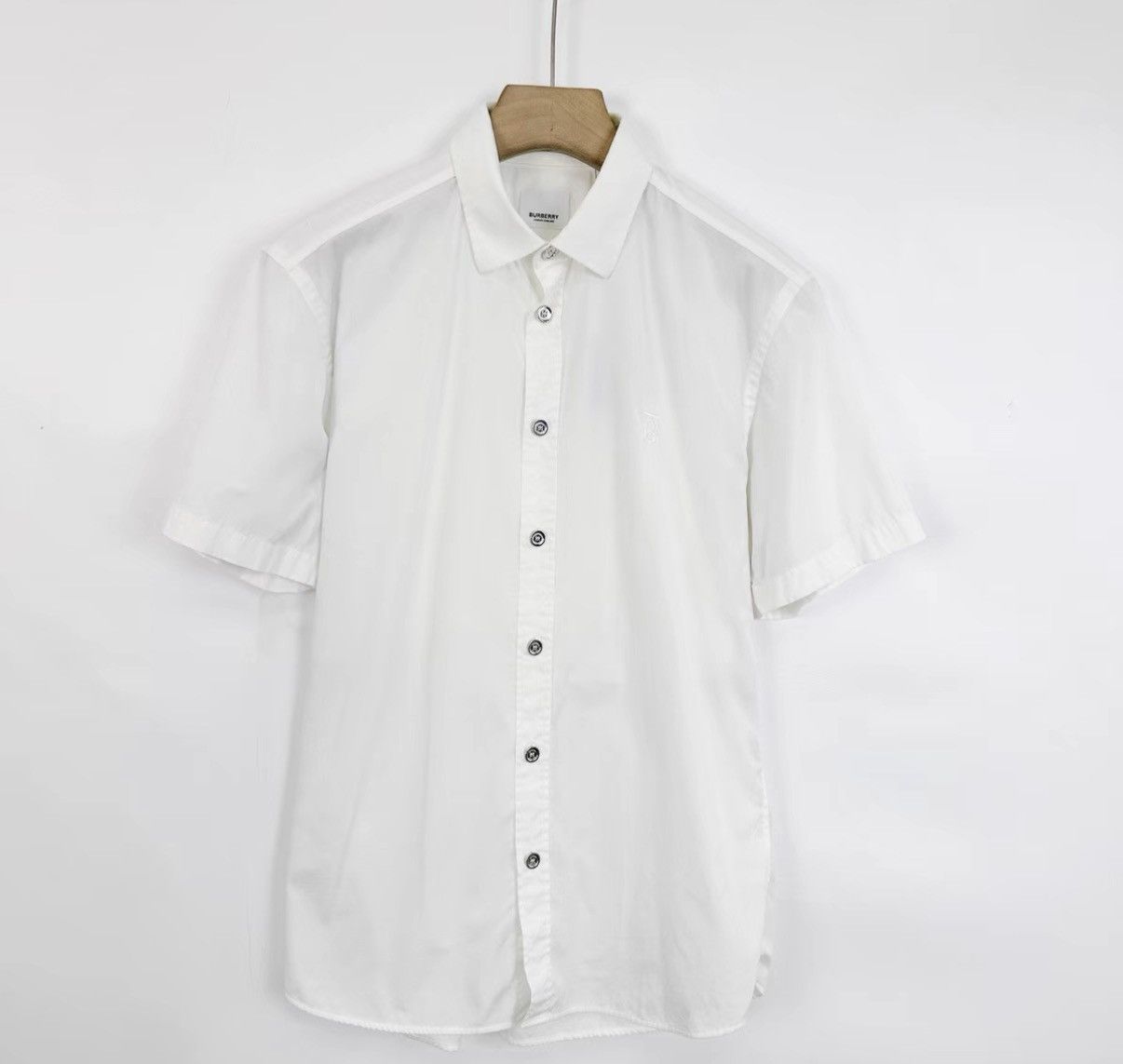 Burberry Burberry White Chest Embroidered Logo Short Sleeve Shirt K12 Size US M / EU 48-50 / 2 - 1 Thumbnail