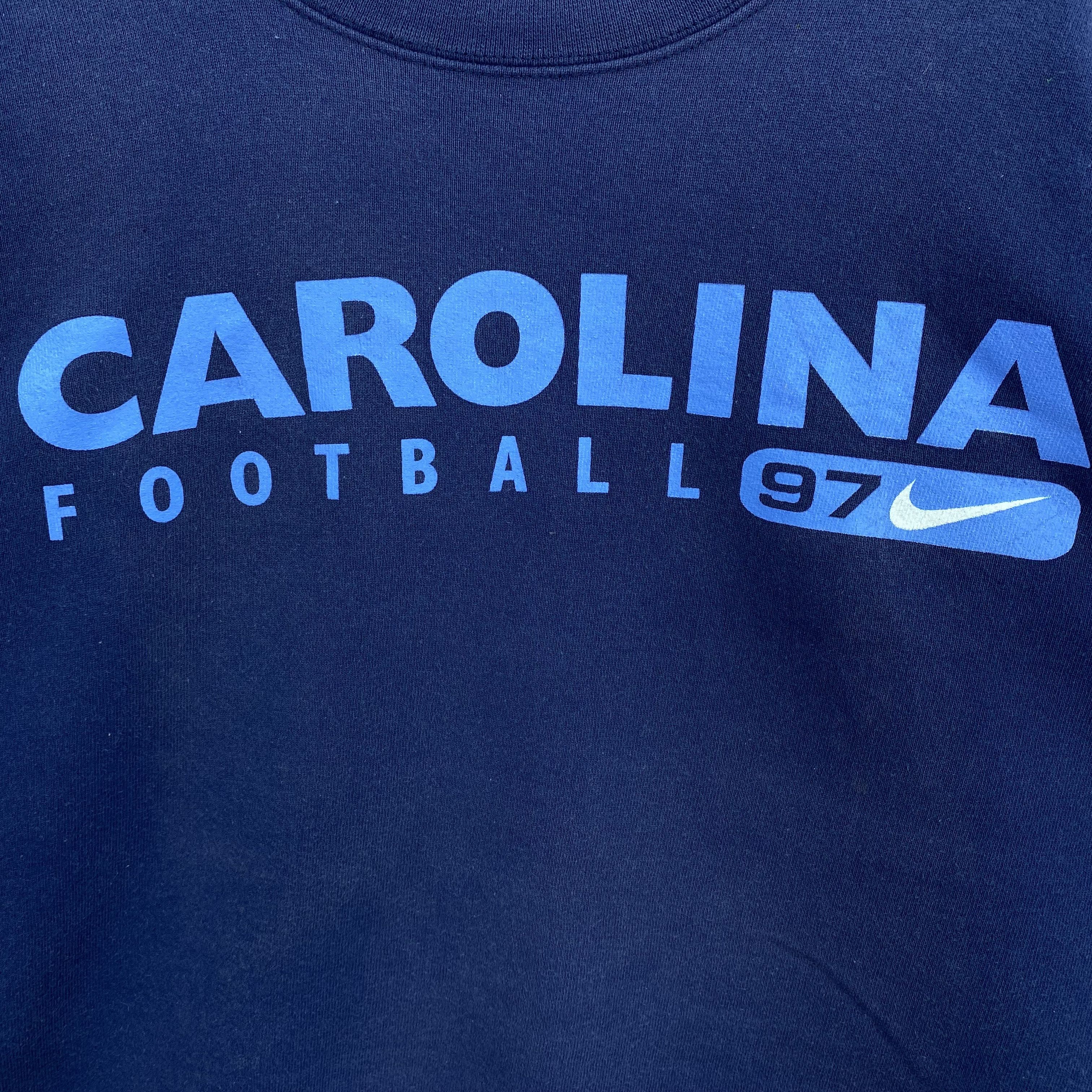 Nike Vintage 1997 Faded Nike Carolina Football Sweatshirt UNC Size US XL / EU 56 / 4 - 4 Thumbnail