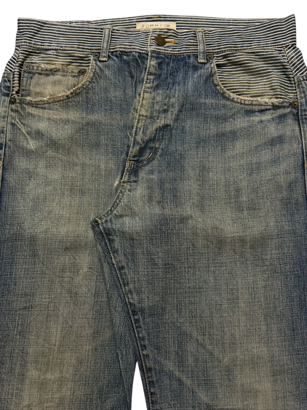 Tommy Hilfiger Vintage 90s Tommy Hilfiger Faded Wash Buckle Wide Leg Baggy Size US 32 / EU 48 - 3 Thumbnail