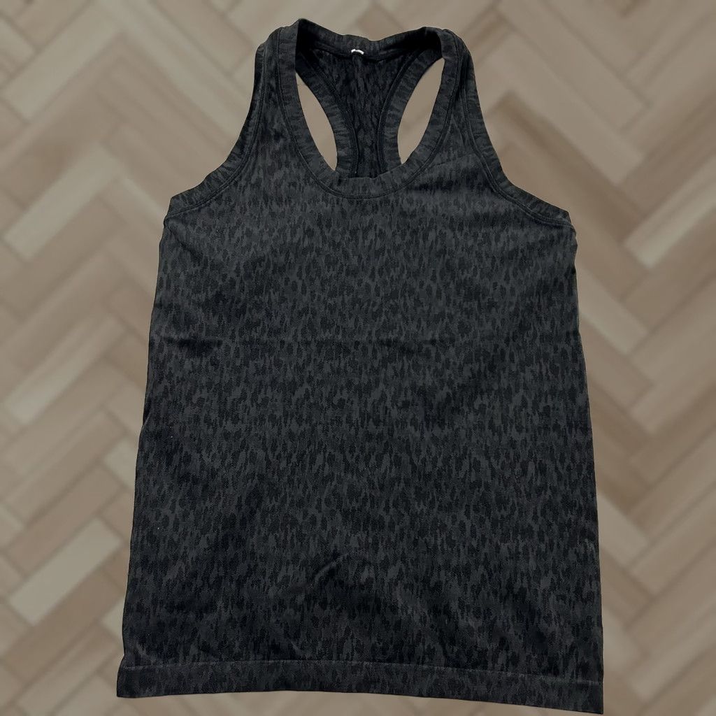 Athleta Athleta Momentum Sleeveless Racerback Athletic Tank Women's M Gray Shirt Size ONE SIZE - 1 Thumbnail