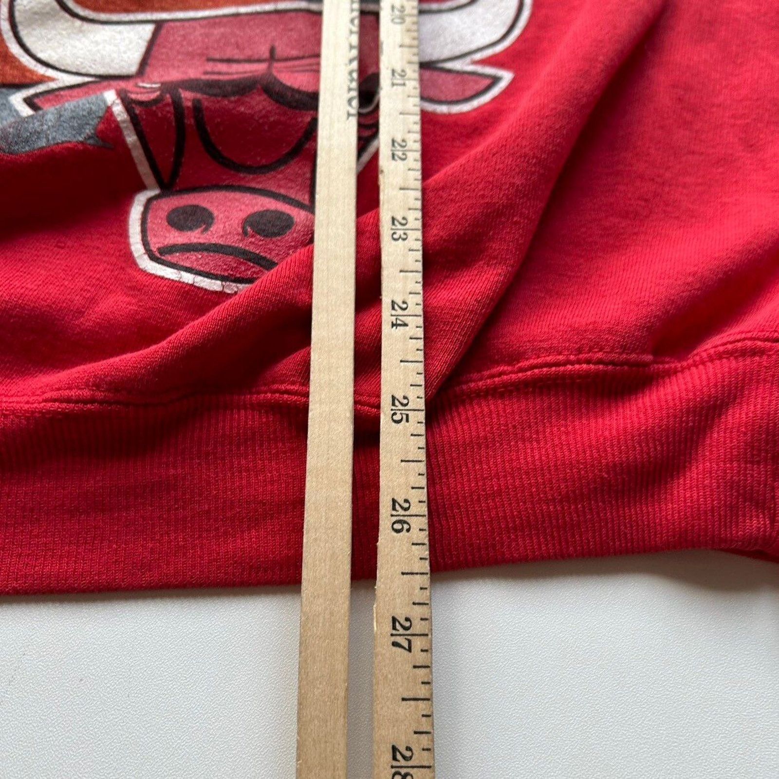 NBA × Vintage Vintage 1990s Chicago Bulls NBA Claw Graphic Crewneck Red XL Size US L / EU 52-54 / 3 - 6 Thumbnail