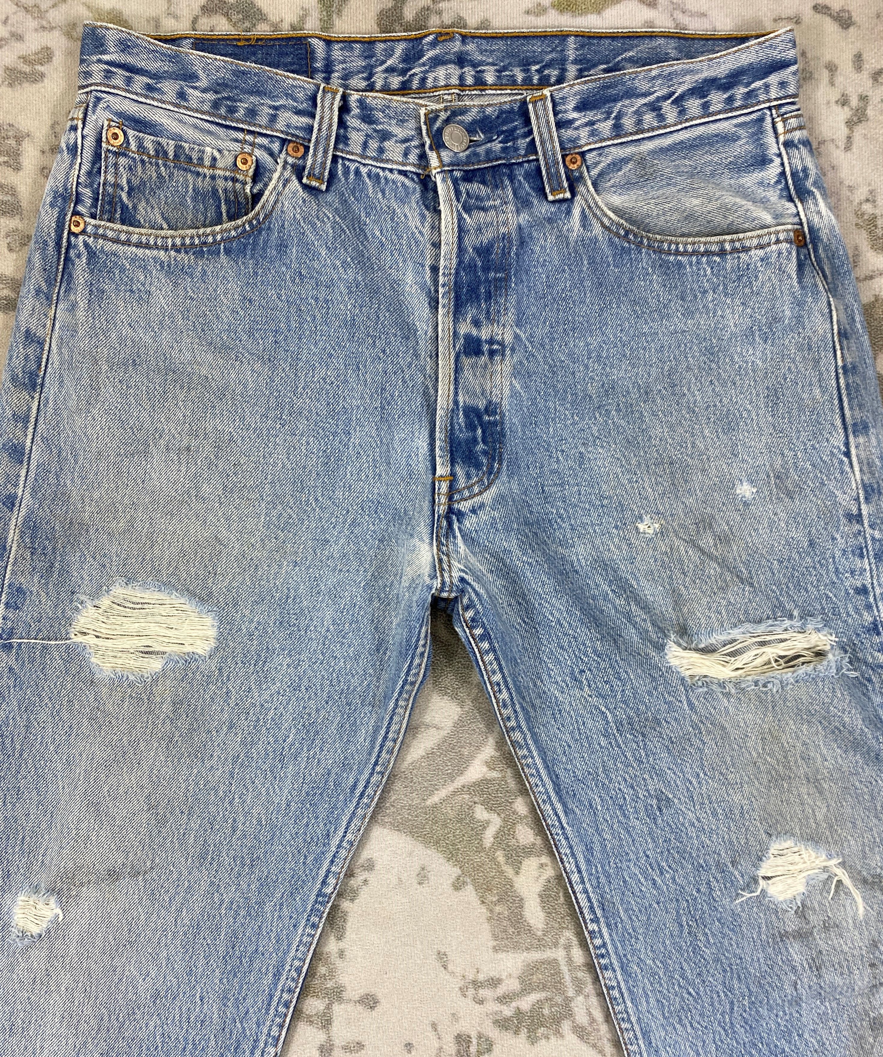 Levi's Vintage Levi's 501 Ripped Jeans 32x31.5 -JN033 Size US 32 / EU 48 - 3 Thumbnail