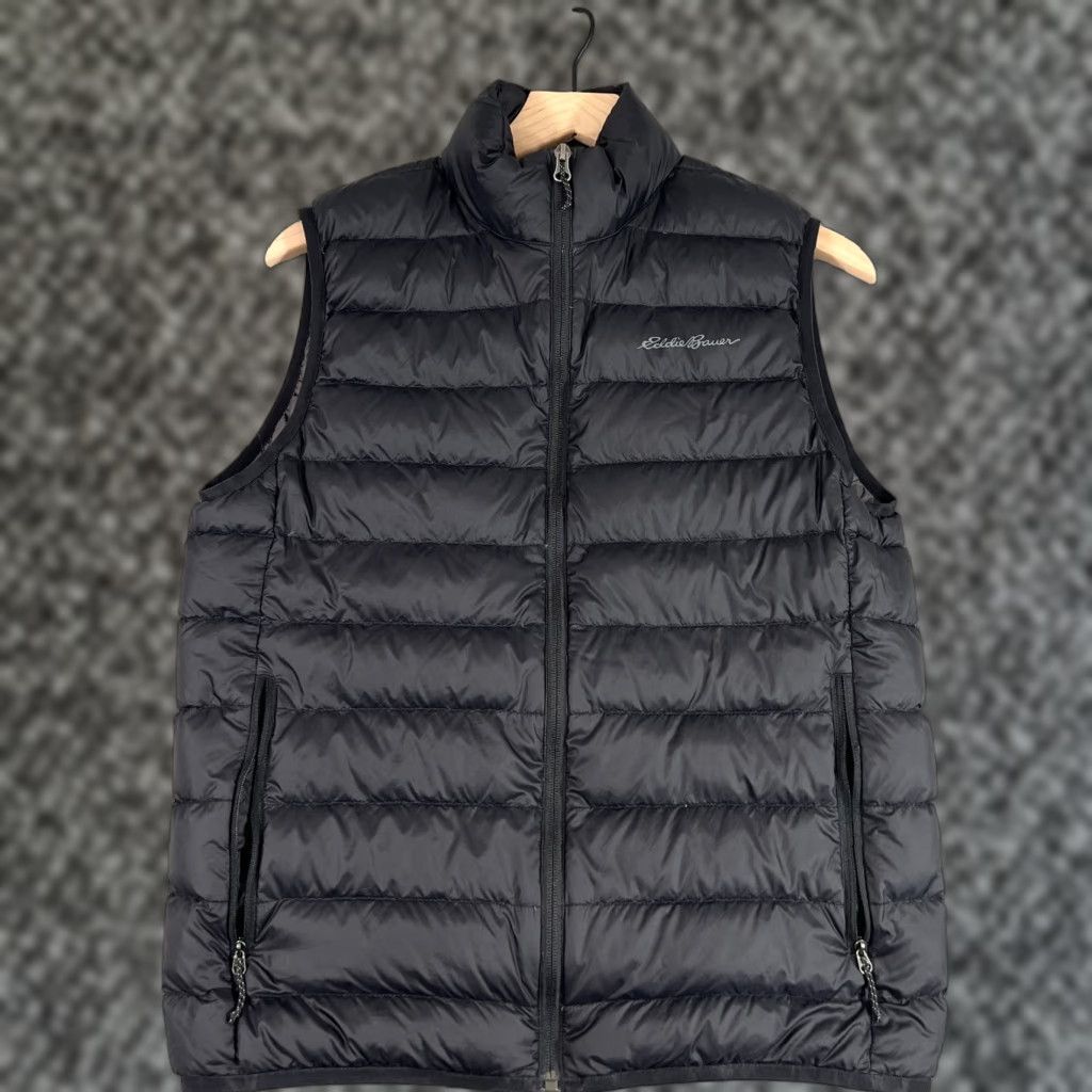 Eddie Bauer VINTAGE? No. Eddie Bauer Down Puffer Vest Men Small Black Nylon Outdoor Comfort Classic Size US S / EU 44-46 / 1 - 1 Thumbnail