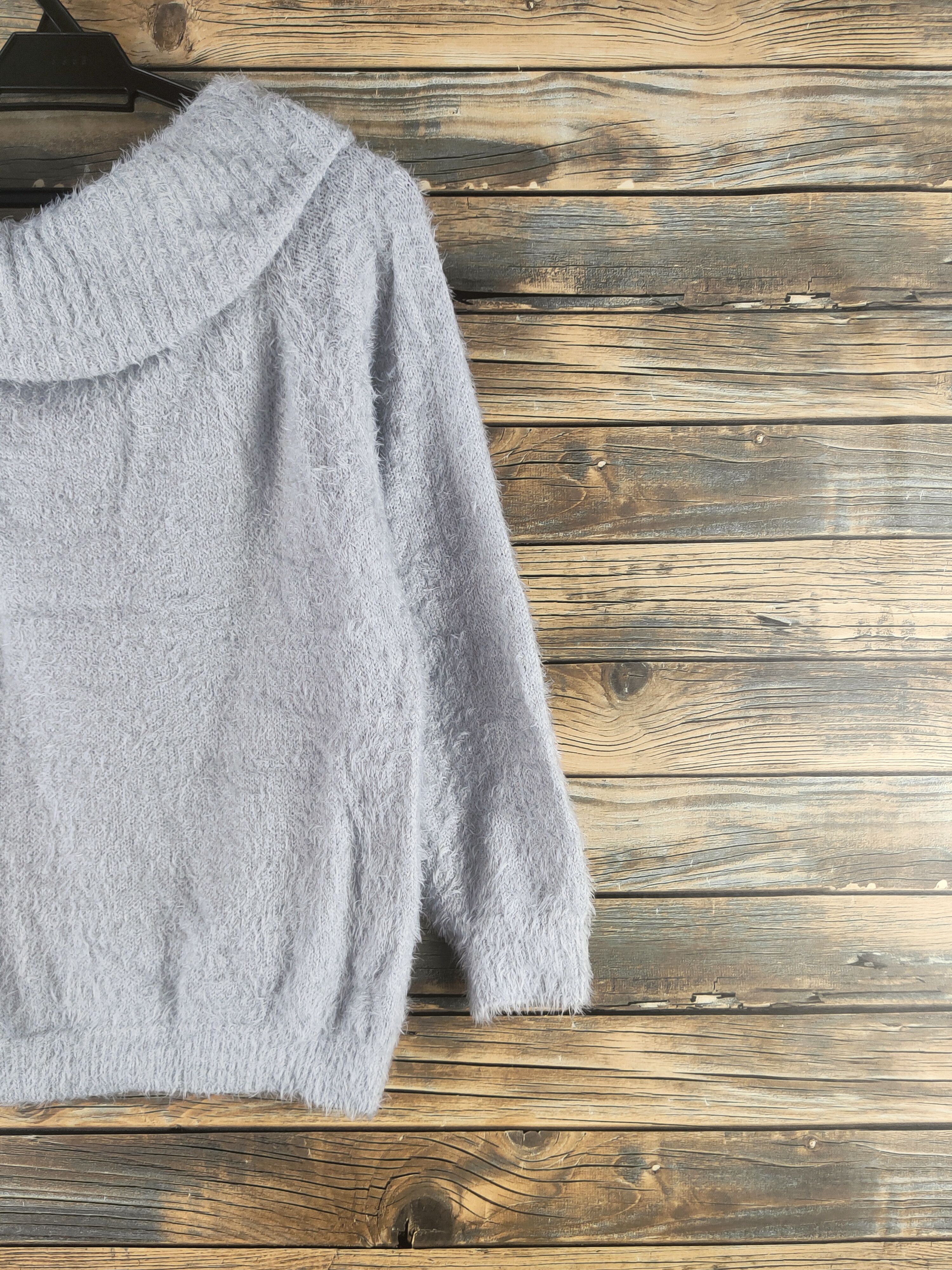 Japanese Brand DL Holiday Holic Light Blue Fur Mohair Knitwear #46-505 Size S / US 4 / IT 40 - 5 Thumbnail