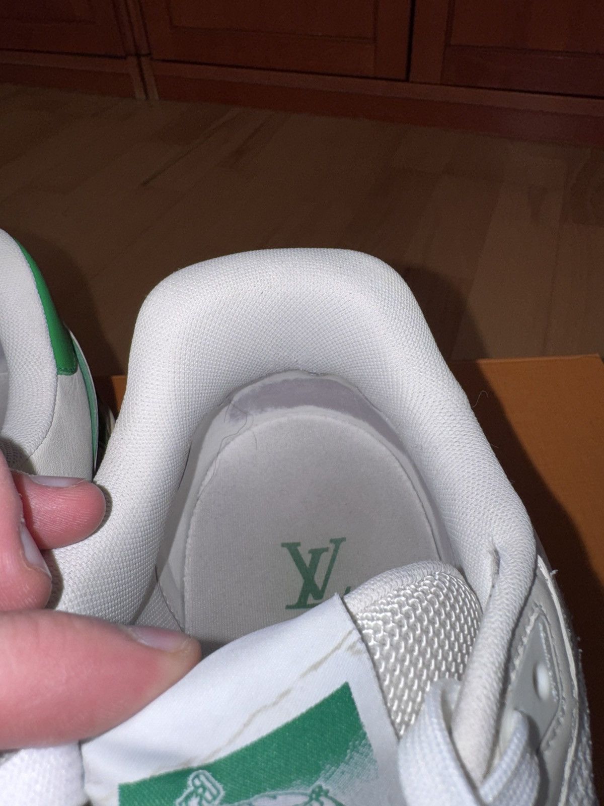Louis Vuitton Louis Vuitton LV Trainer White Green Velcro Strap Size US 10.5 / EU 43-44 - 13 Thumbnail