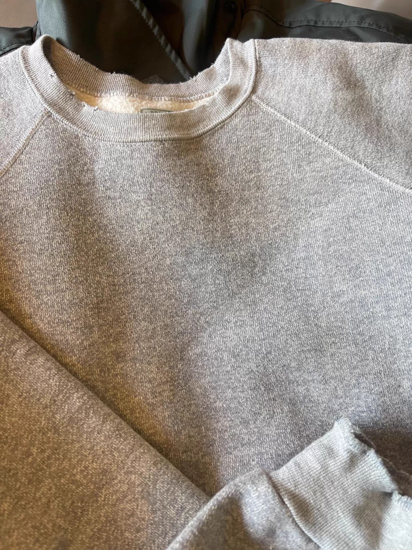 Vintage Vintage Sweatshirt Worn Once Like New Size 2 Size US M / EU 48-50 / 2 - 5 Thumbnail