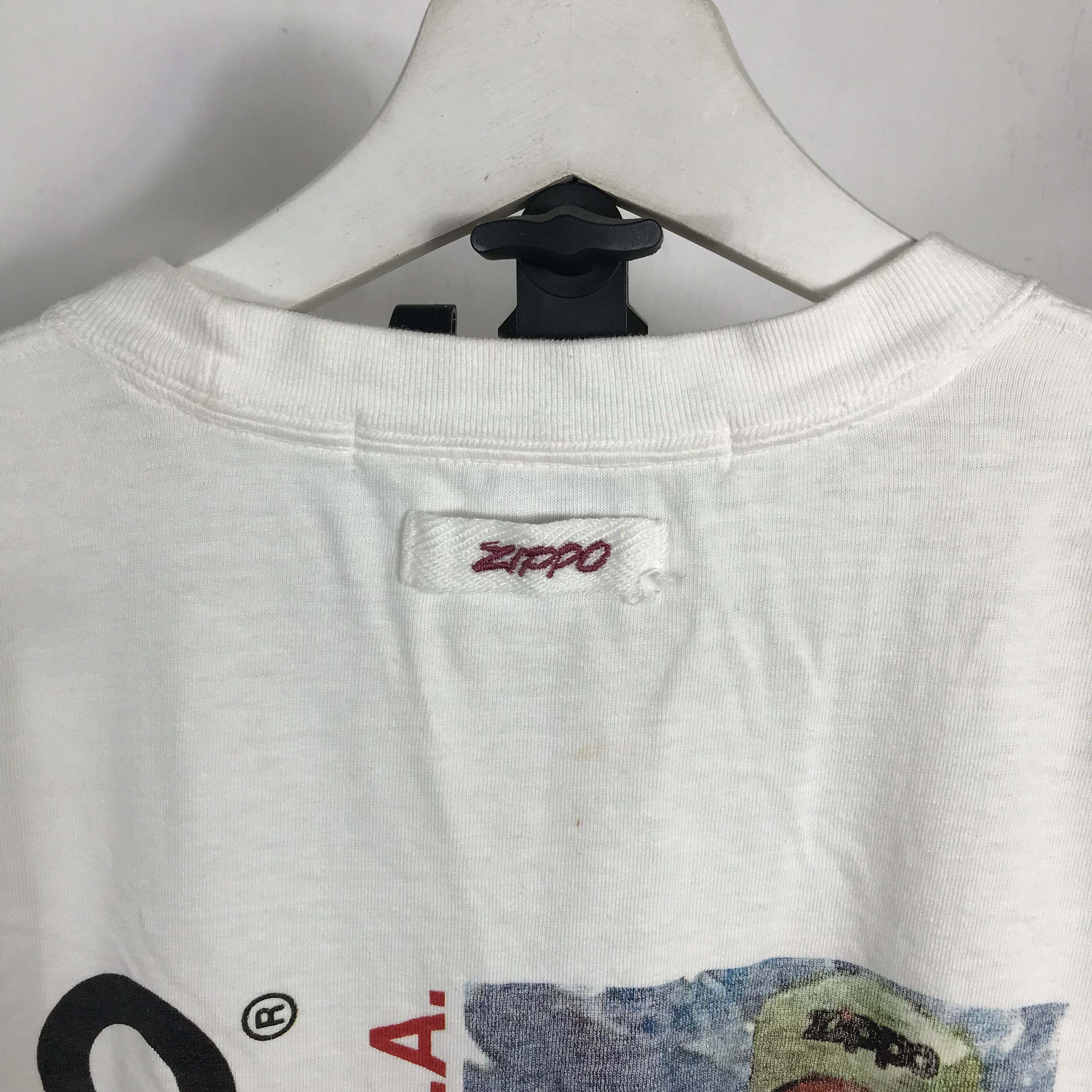 Vintage Vintage 90S Zippo ART humor men on fishing Tee Size US L / EU 52-54 / 3 - 6 Thumbnail