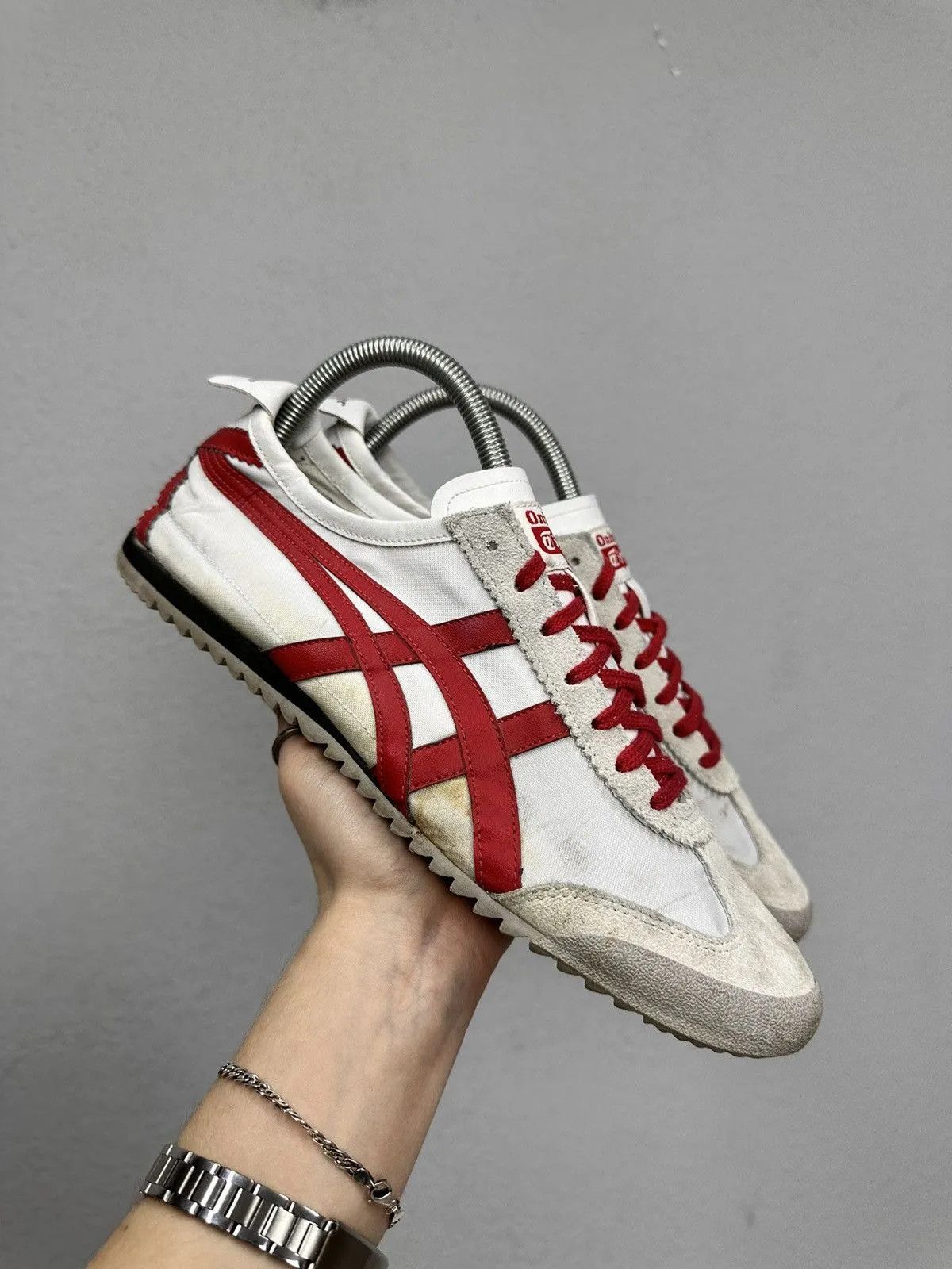 Vintage Vintage Asics Tiger Onitsuka Shoes Y2K Style Yellow Mexico Size US 9 / EU 42 - 2 Thumbnail