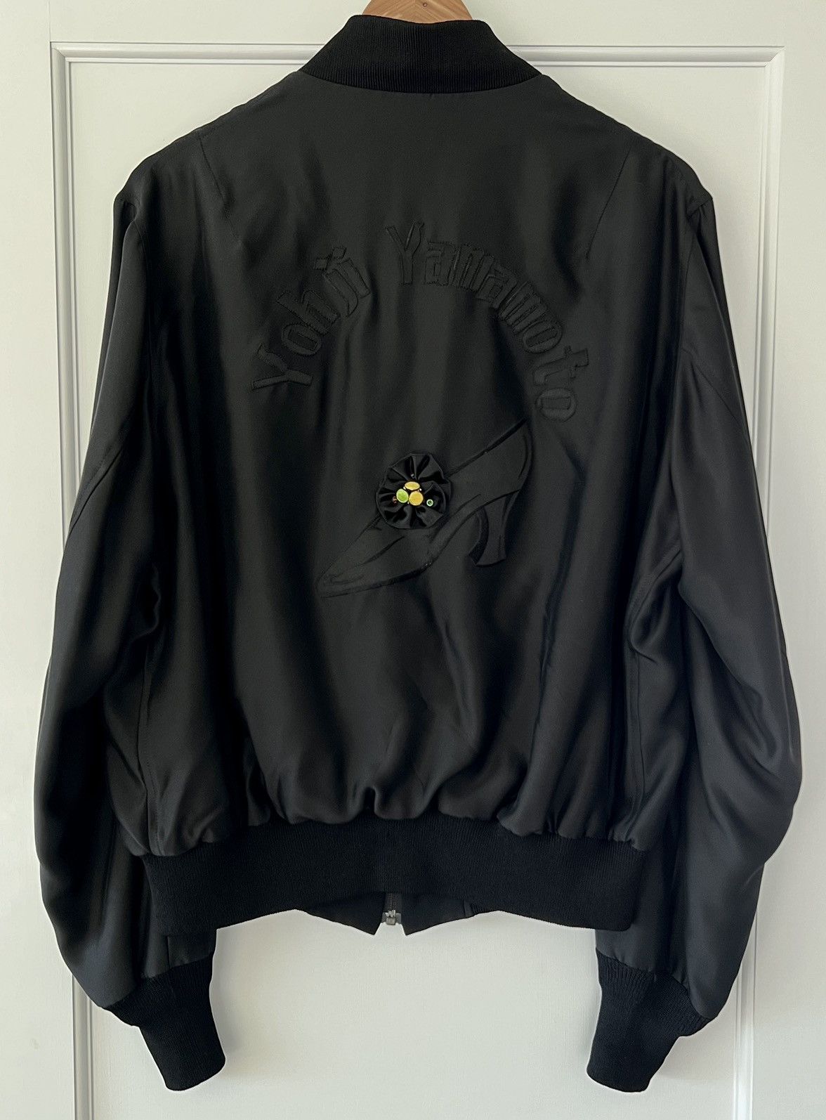 Yohji Yamamoto SS2004 Yohji Yamamoto Smoking Girl Runway Silk Bomber Jacket Size US L / EU 52-54 / 3 - 2 Thumbnail
