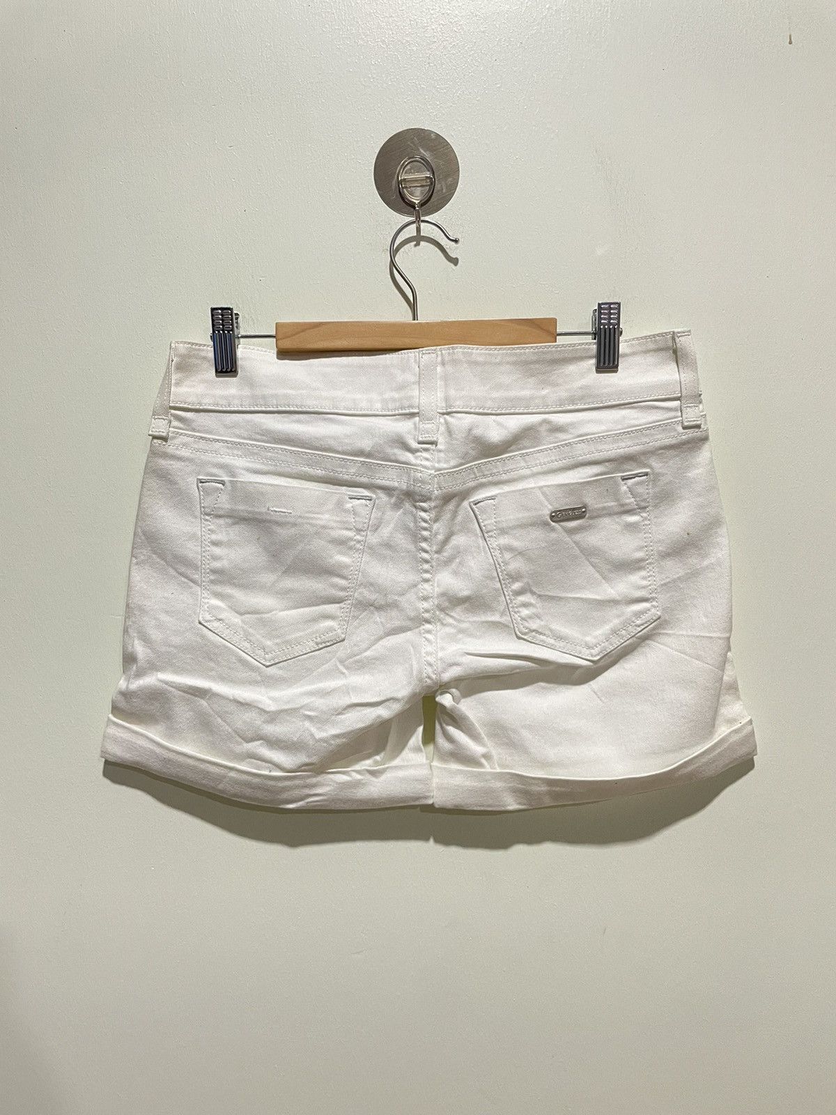 Guess Guess shorts Size 30" / US 8 / IT 44 - 2 Thumbnail