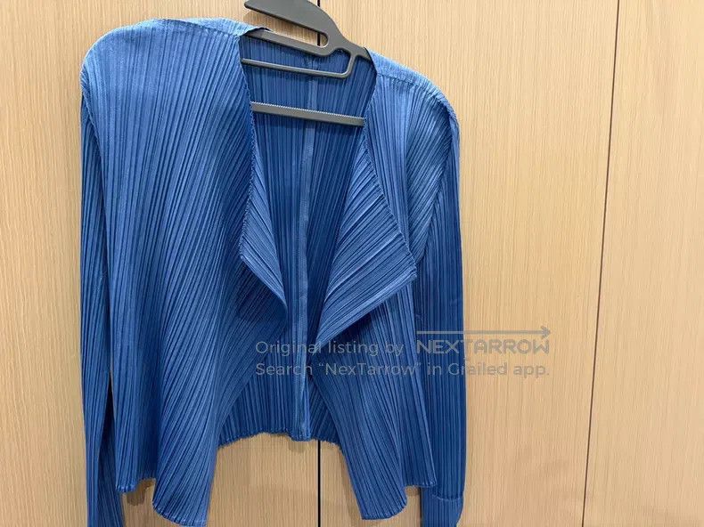 Issey Miyake Issey Miyake Blue pleated long-sleeve top Size L / US 10 / IT 46 - 3 Thumbnail