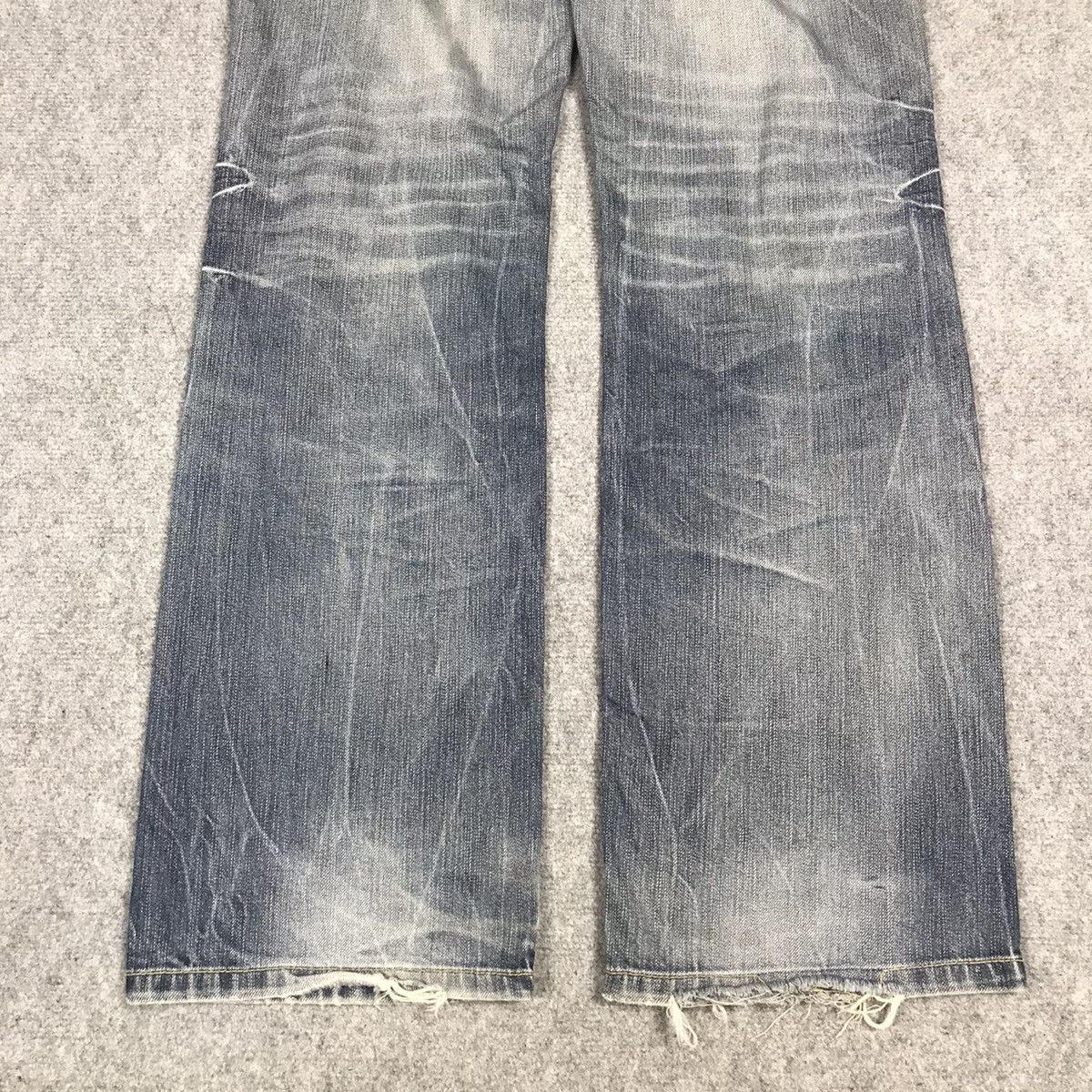 Japanese Brand DISTRESSED DENIM BAGGY RED PEPPER PANTS Size US 34 / EU 50 - 9 Thumbnail