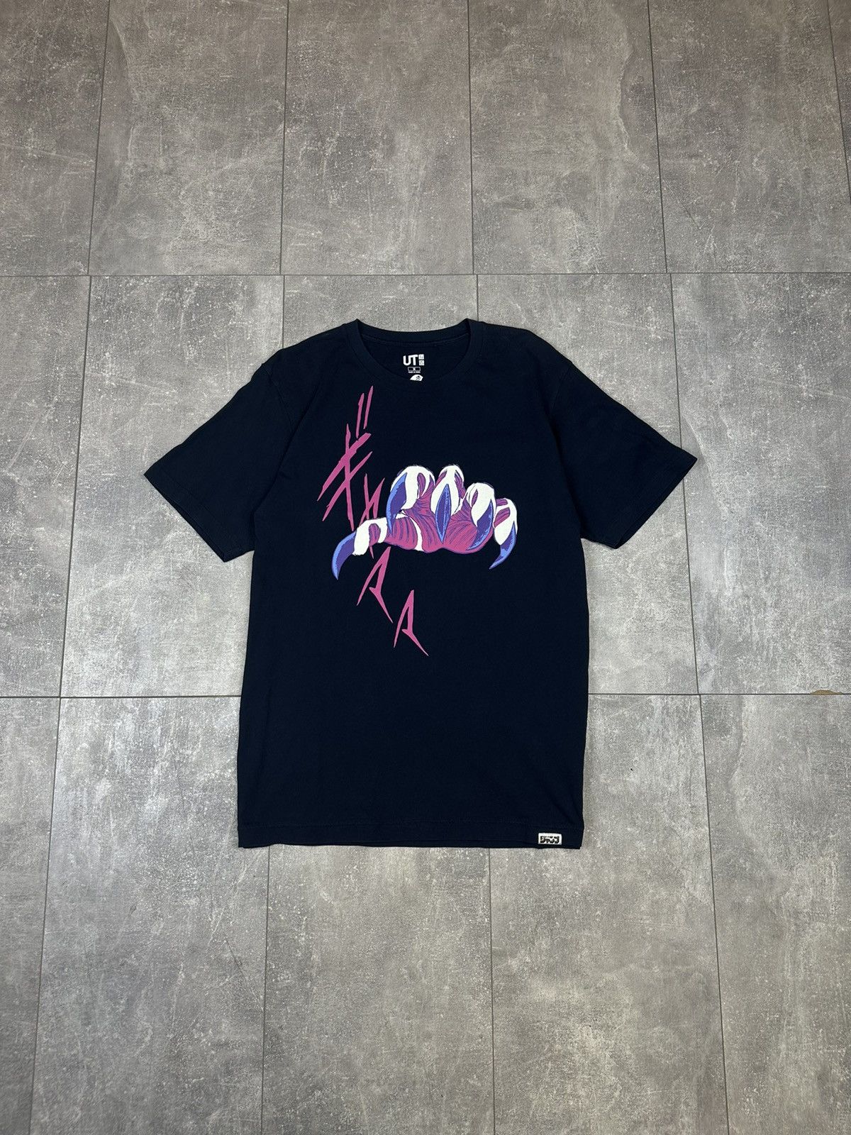 Japanese Brand × Uniqlo × Vintage Men’s Uniqlo overprint Japanese tee Size US M / EU 48-50 / 2 - 2 Thumbnail