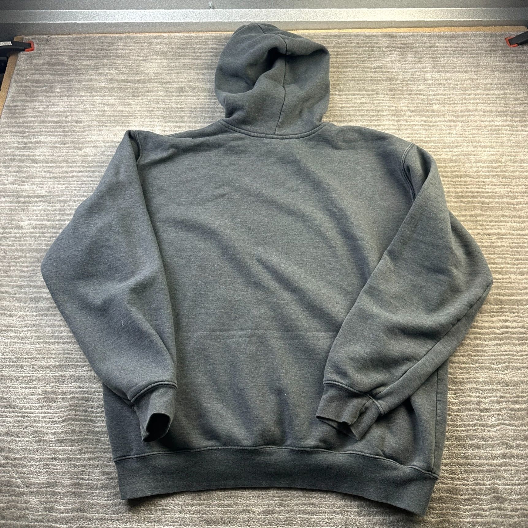 Carhartt Carhartt Hoodie Mens XL Gray Fleece Sweatshirt Pullover Work Wear Crew Neck Hooded Embroidered Logo Pockets All Seasons Regular Size US XL / EU 56 / 4 - 2 Thumbnail