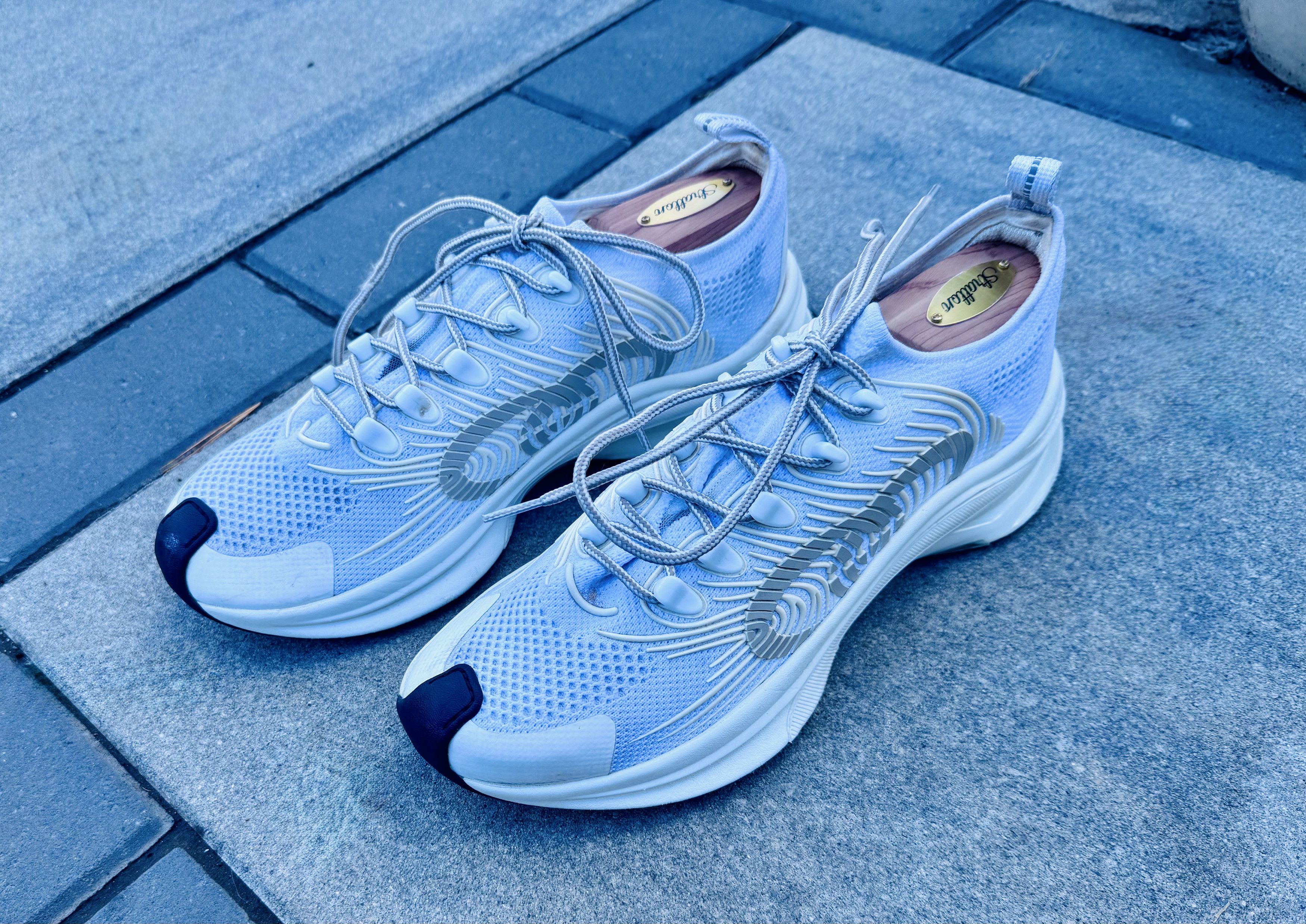 Gucci Gucci Running Sneakers – White/Silver/Black (IT 7) Size US 6.5 / EU 39-40 - 2 Thumbnail