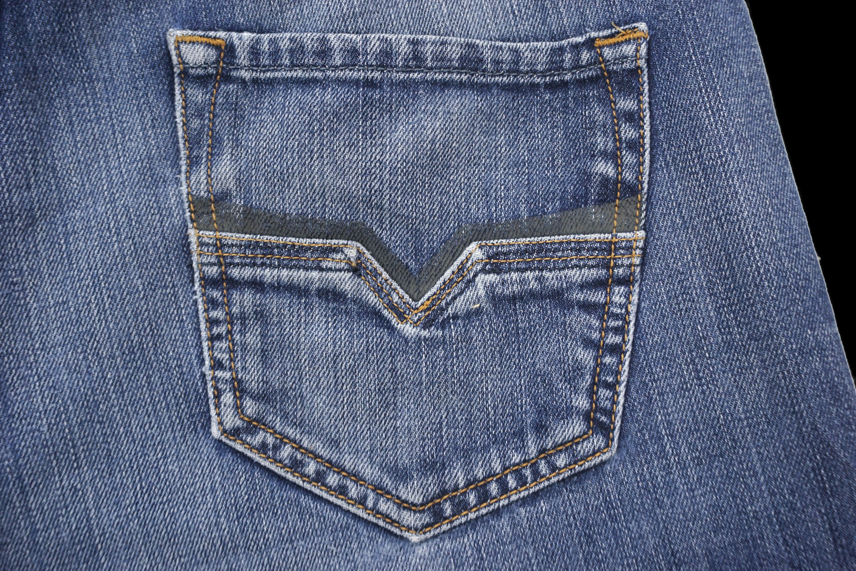 Diesel Diesel Jeans Size W36xL29 Larkee Low-Rise Ankle Denim Size US 33 - 9 Thumbnail