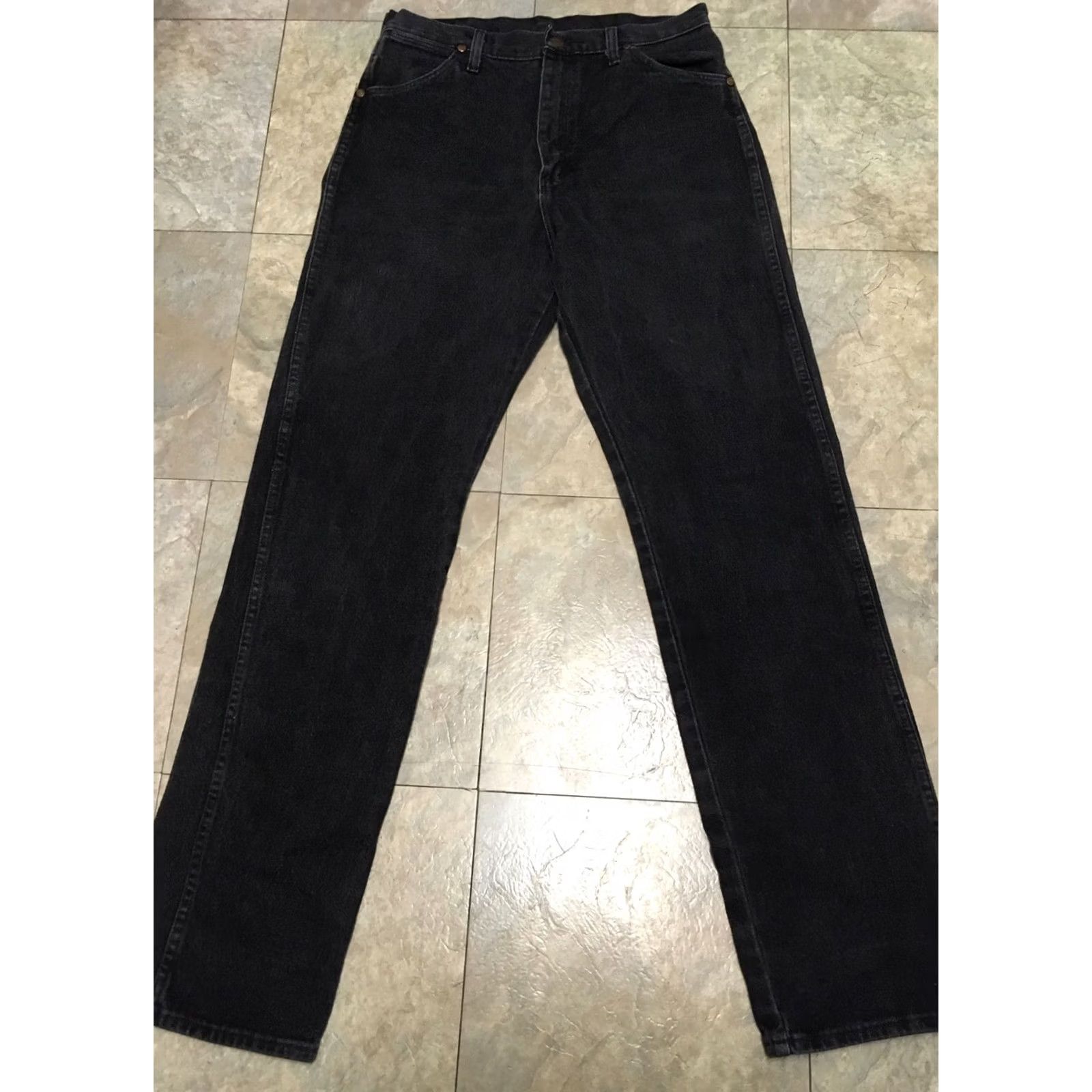 Wrangler VINTAGE Wrangler Jeans High Waist Made In USA Black/Faded Black Sz 13 X 34 32" Waist Womens Jeans Straight Leg USA 1980s 90s Size 34" / US 12 / IT 48 - 7 Thumbnail