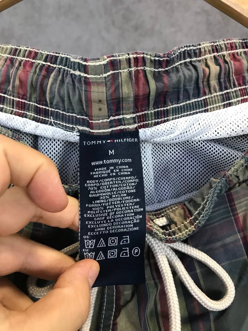 Designer × Tommy Hilfiger × Vintage Tommy Hilfiger vintage designer shorts Size US 32 / EU 48 - 4 Thumbnail
