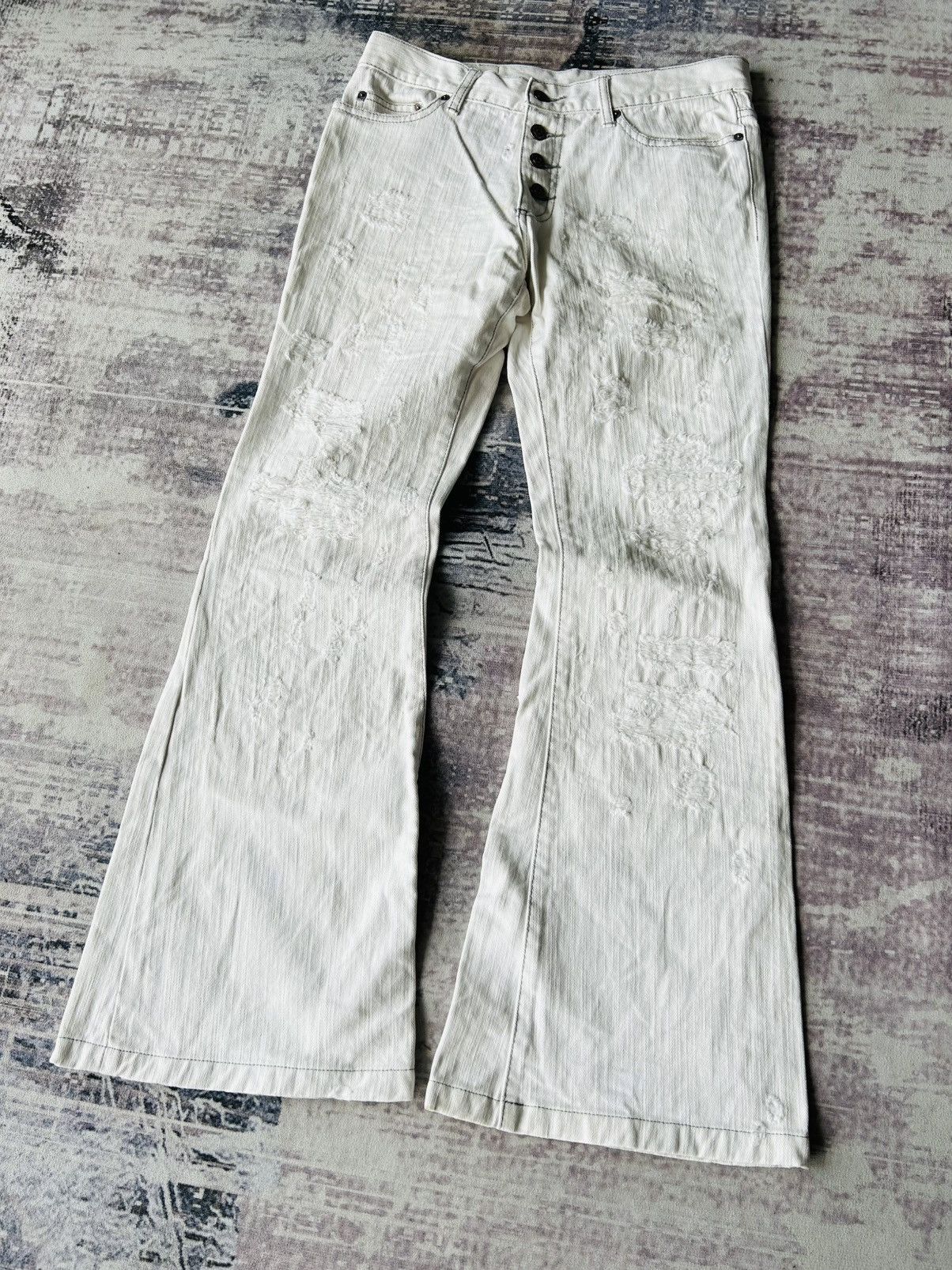 Tornado Mart Tornado Mart Super Flared Distressed Jeans Size US 31 - 3 Thumbnail