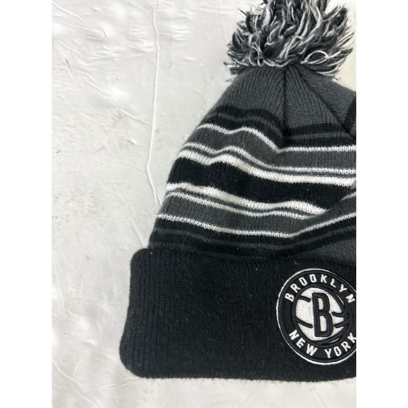 New Era BROOKLYN NETS NEW ERA NBA POM BEANIE STRIPED ADULT HAT BLACK GREY WHITE Size ONE SIZE - 2 Thumbnail