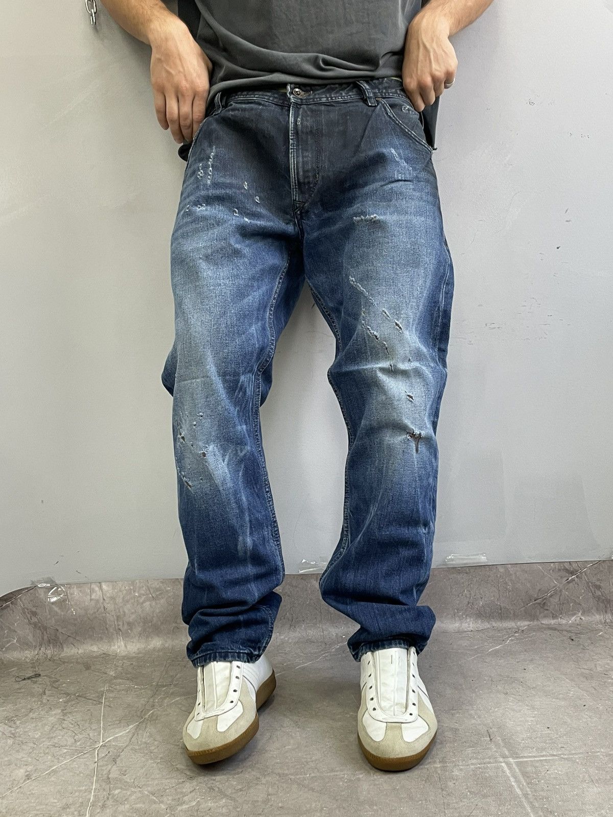 Diesel Diesel washed Distressed y2k jeans pants hype Size US 34 / EU 50 - 1 Thumbnail