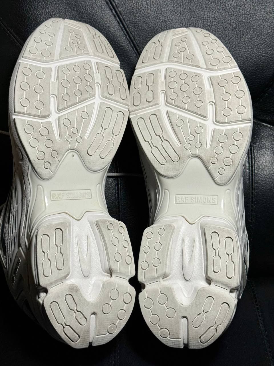 Raf Simons Raf Simons UltraSceptre Off-white / Light Grey / Navy Size US 11 / EU 44 - 8 Thumbnail