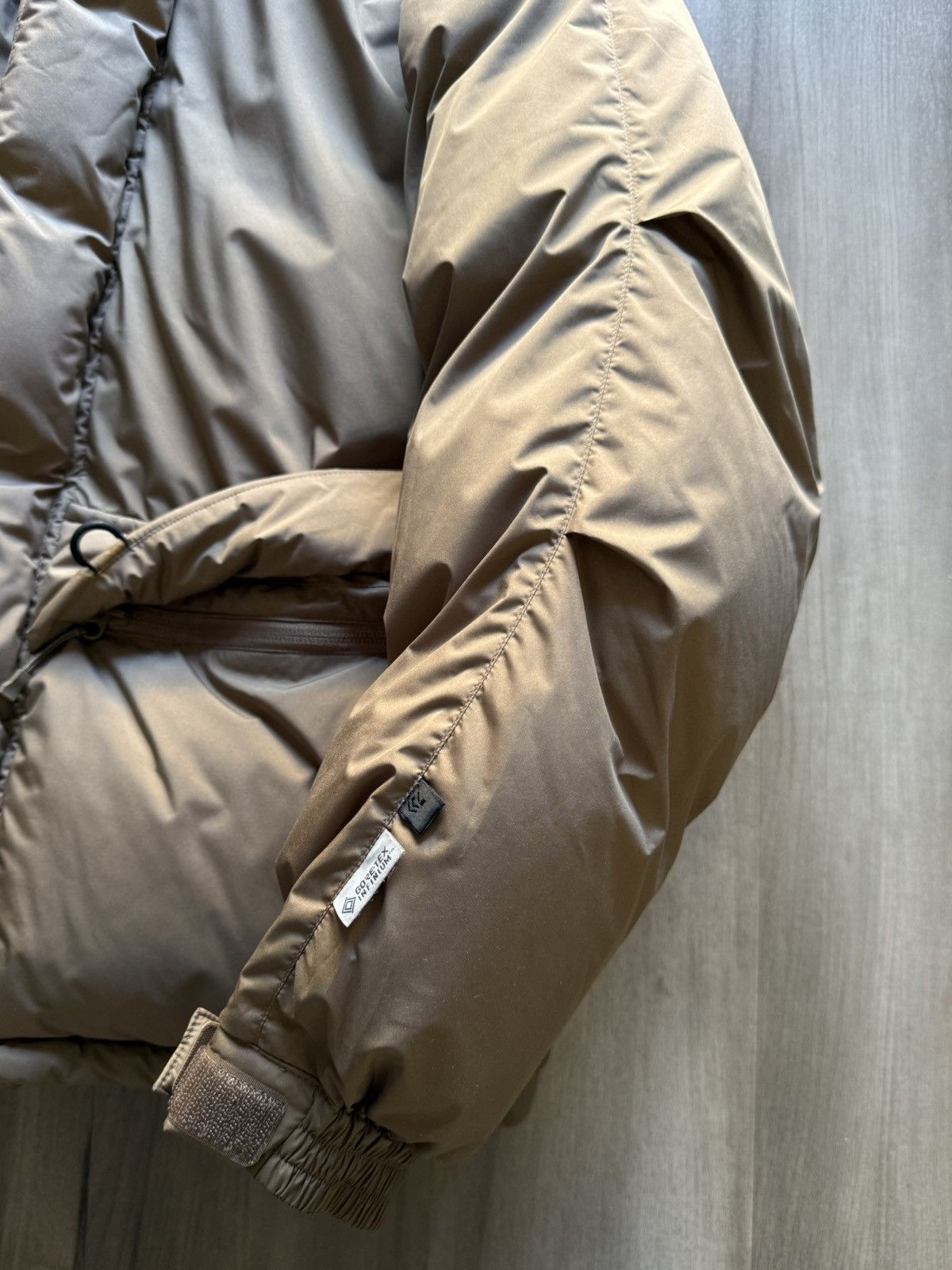 DAIWA PIER39 Down Expedition Jacket Size US M / EU 48-50 / 2 - 4 Thumbnail