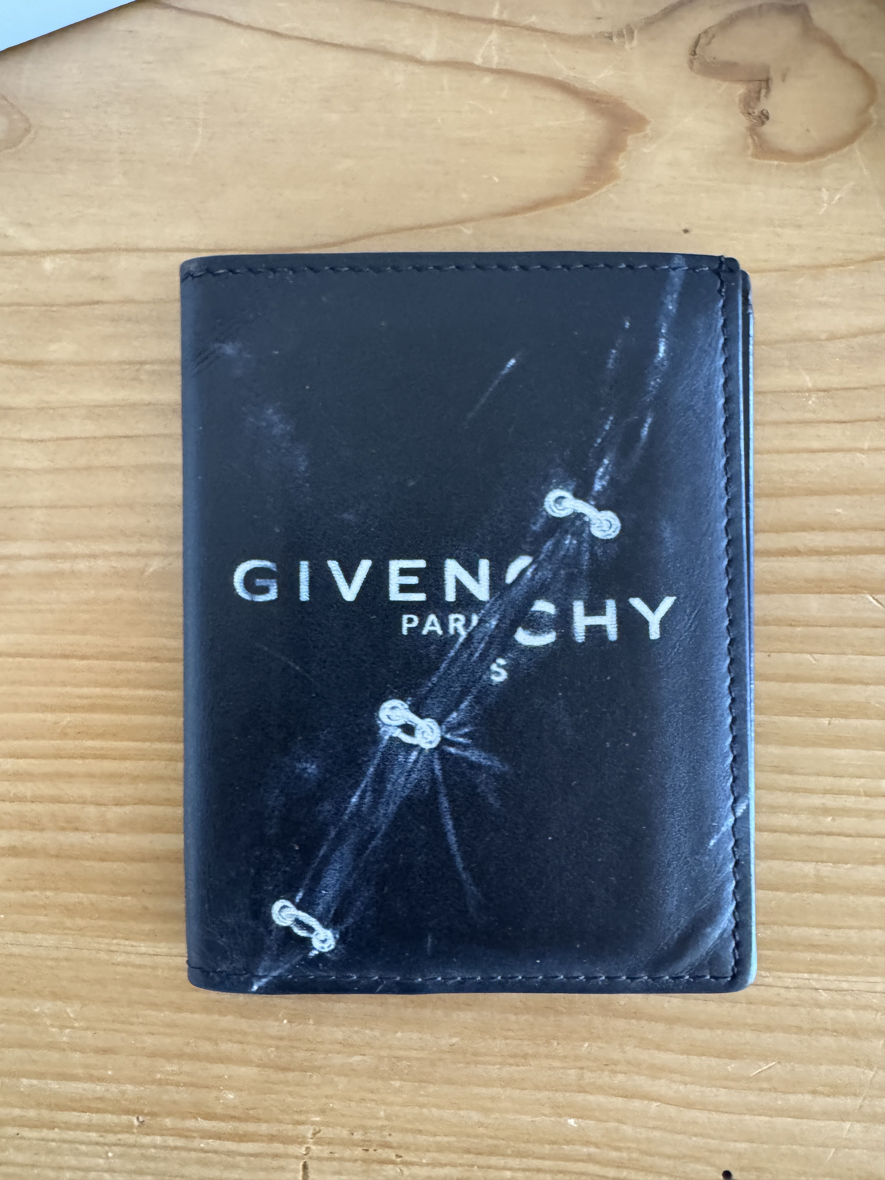 Givenchy Trompe L'oeil Barbed wire logo print leather card holder Size ONE SIZE - 2 Thumbnail