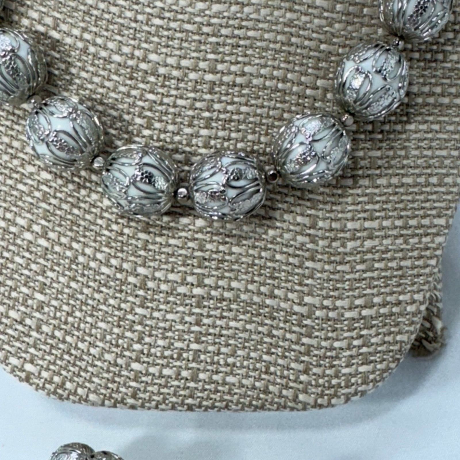 NBDN Nobrandedon VTG beaded and filigree necklace and earring set Size ONE SIZE - 6 Thumbnail